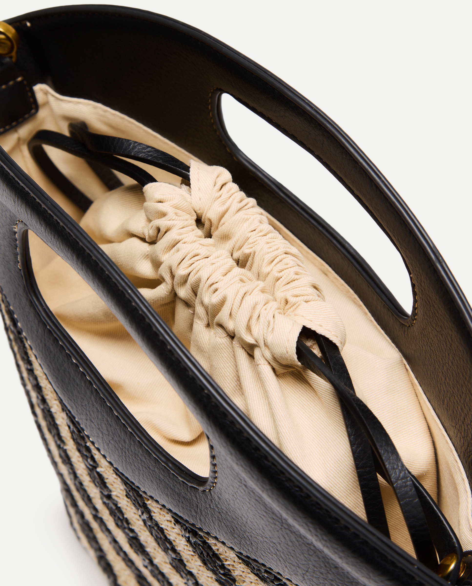 Mala Média com Efeito de Ráfia e Alça Preto-6