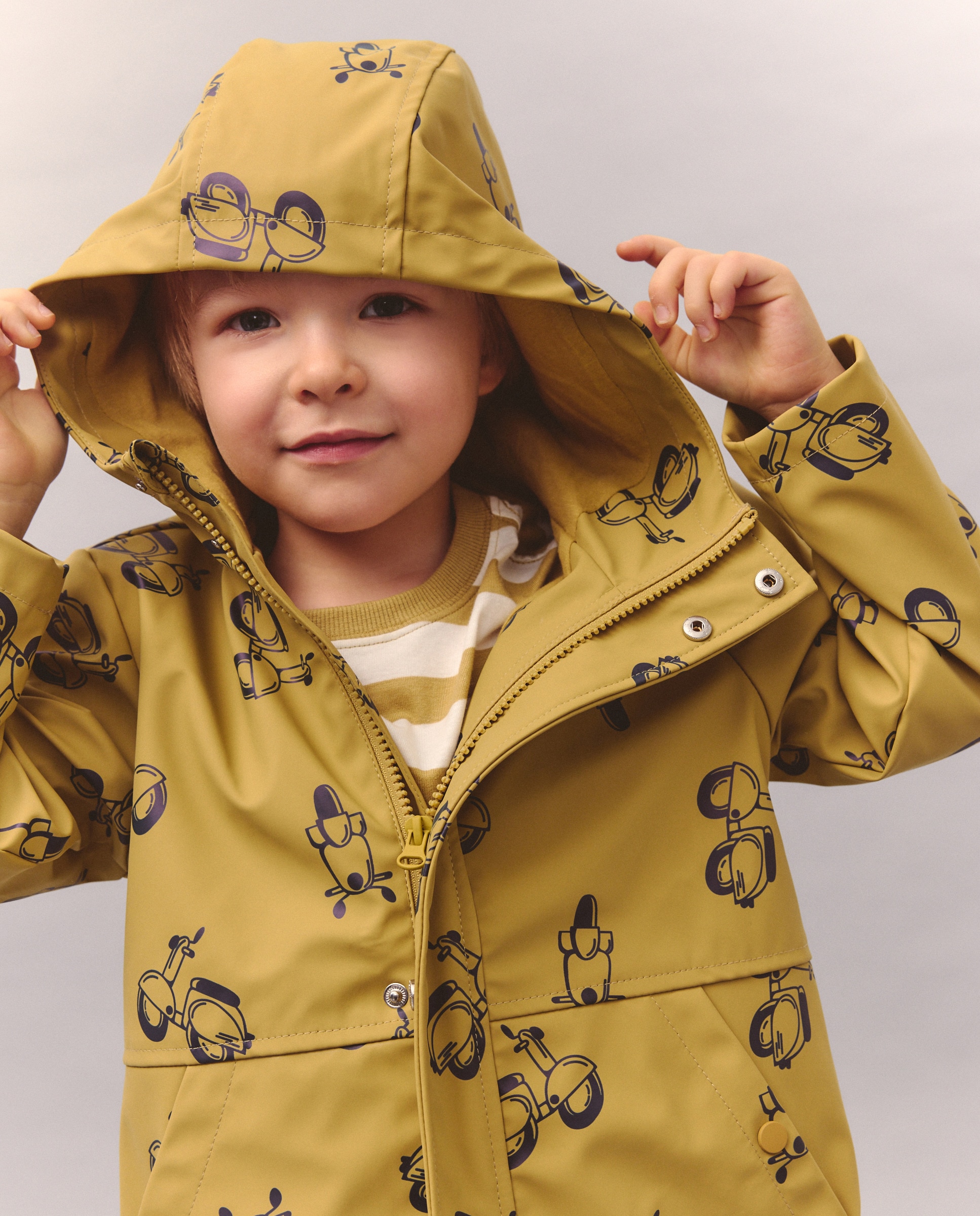 Imagem 0 de Impermeável Engomado às Bolinhas