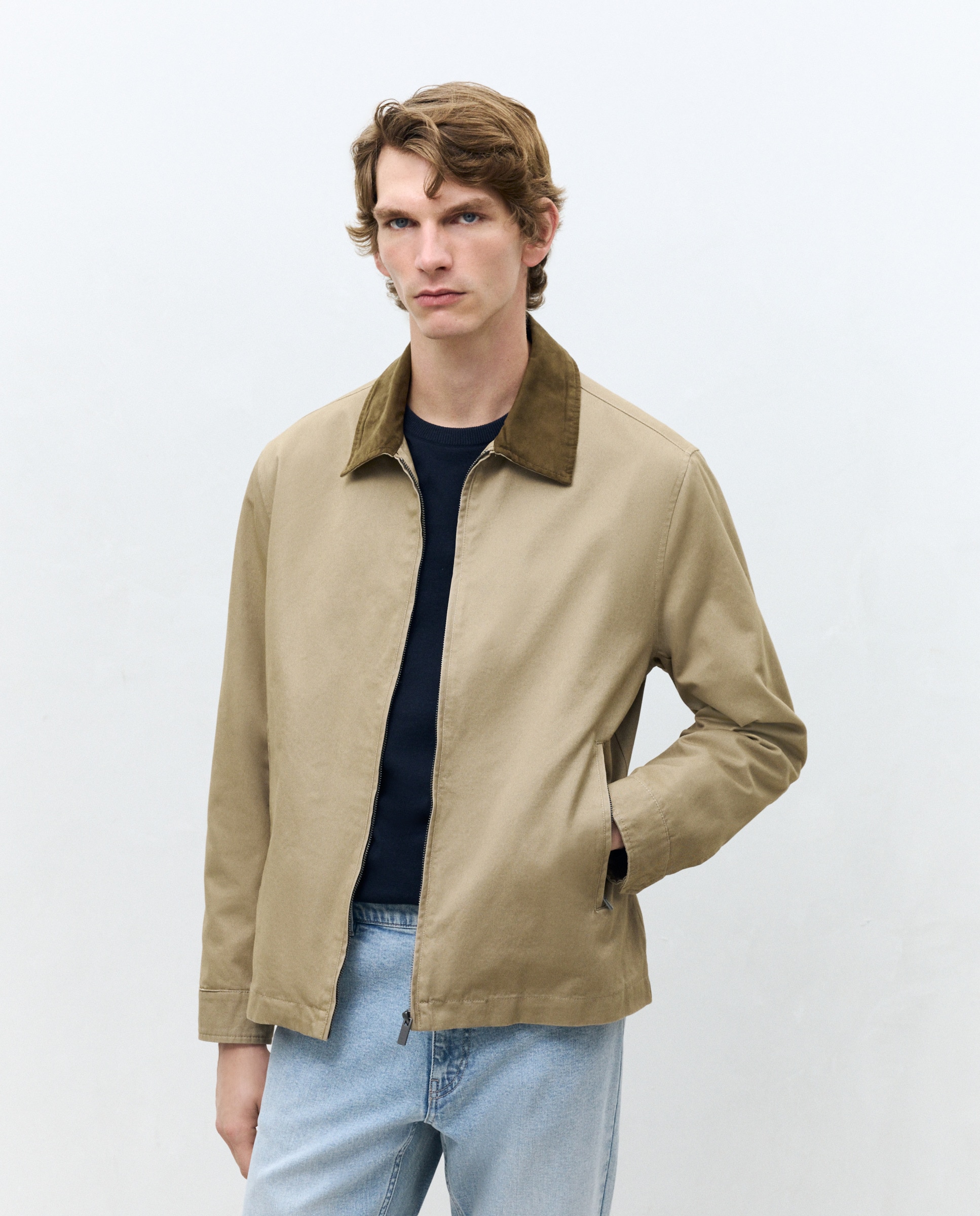 Imagem 0 de Blusão de Algodão com Gola em Contraste