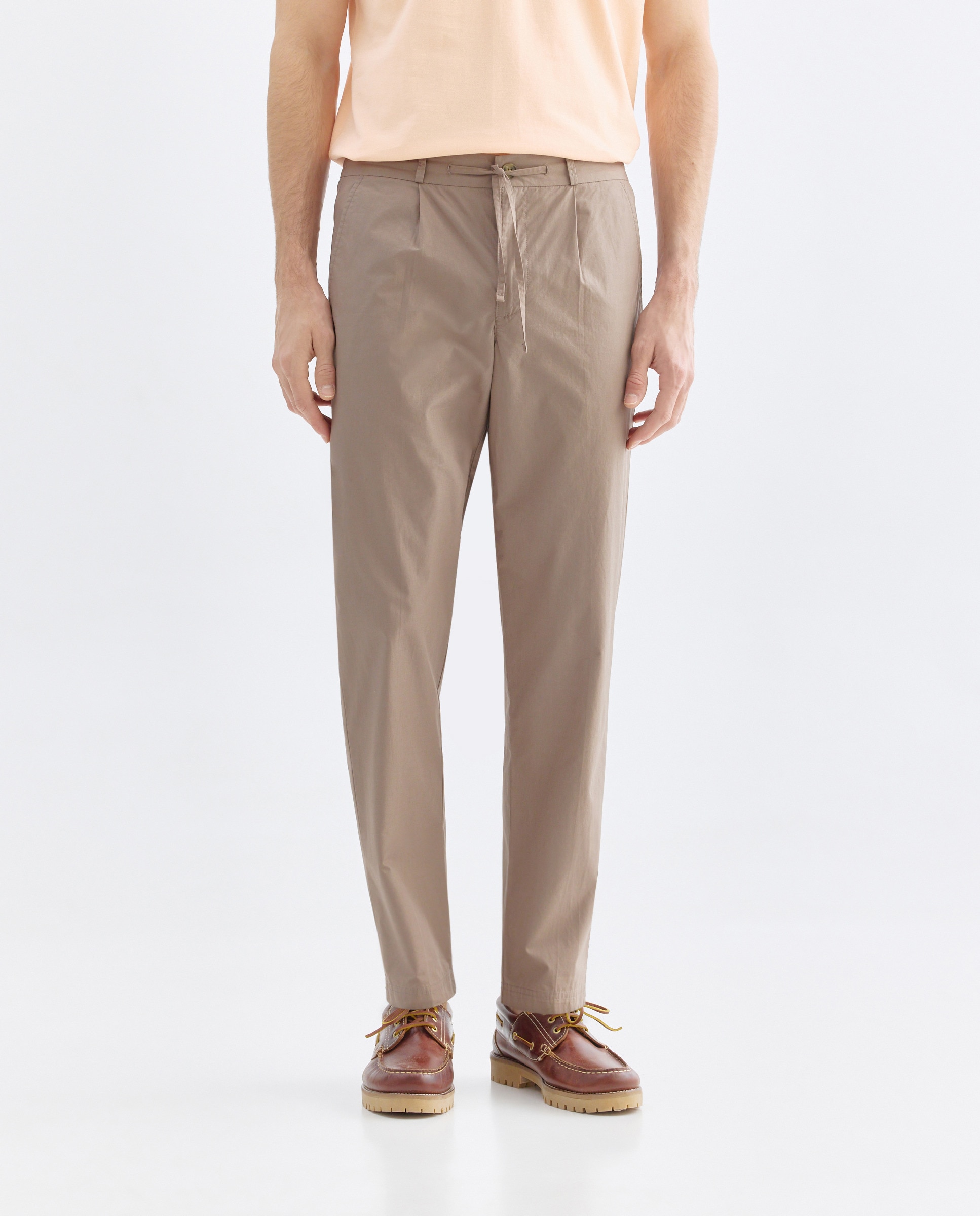 Pantalón hombre chino gomas popelín Marrón-2