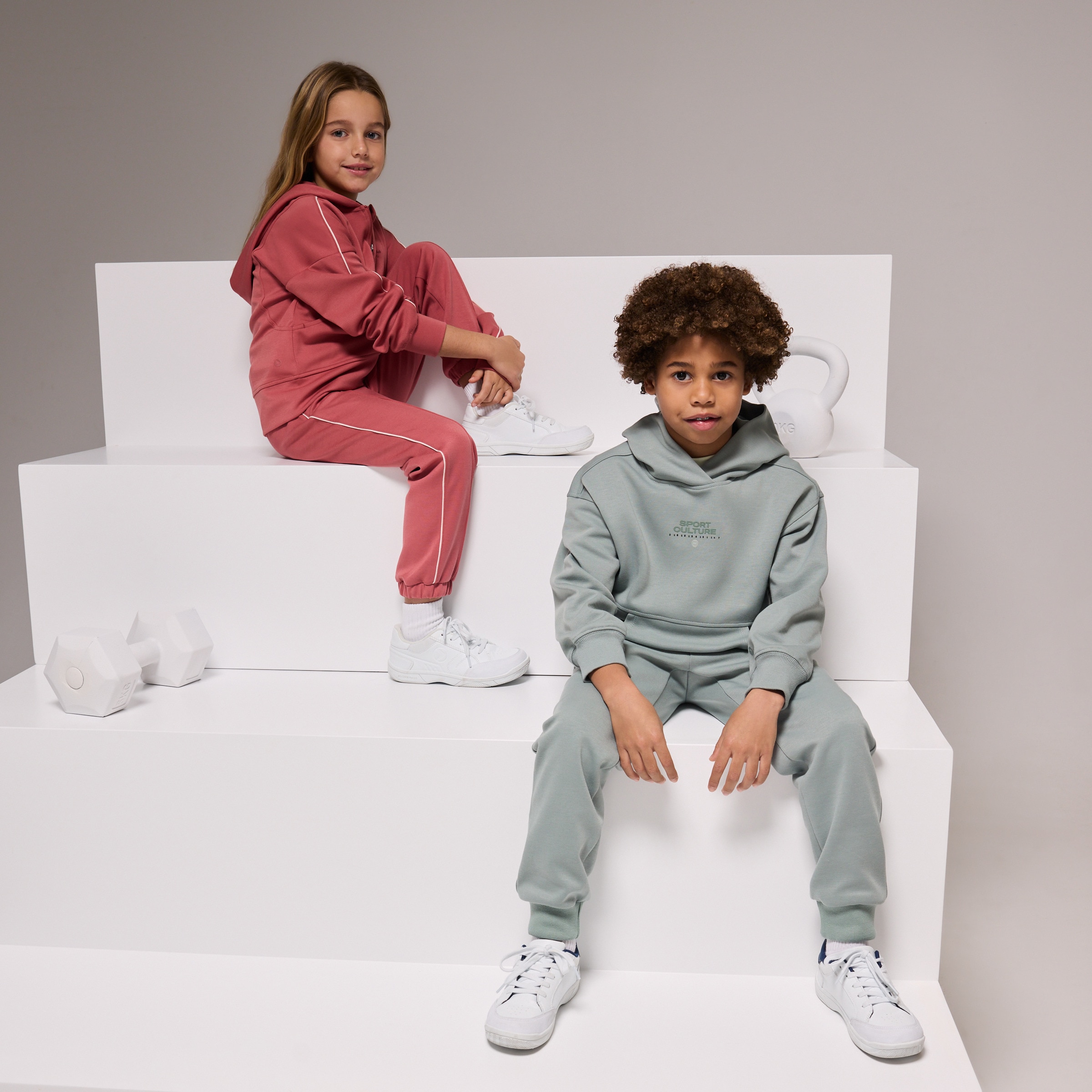 Sweatshirt com Capuz Sportcasual de Menino Verde-2