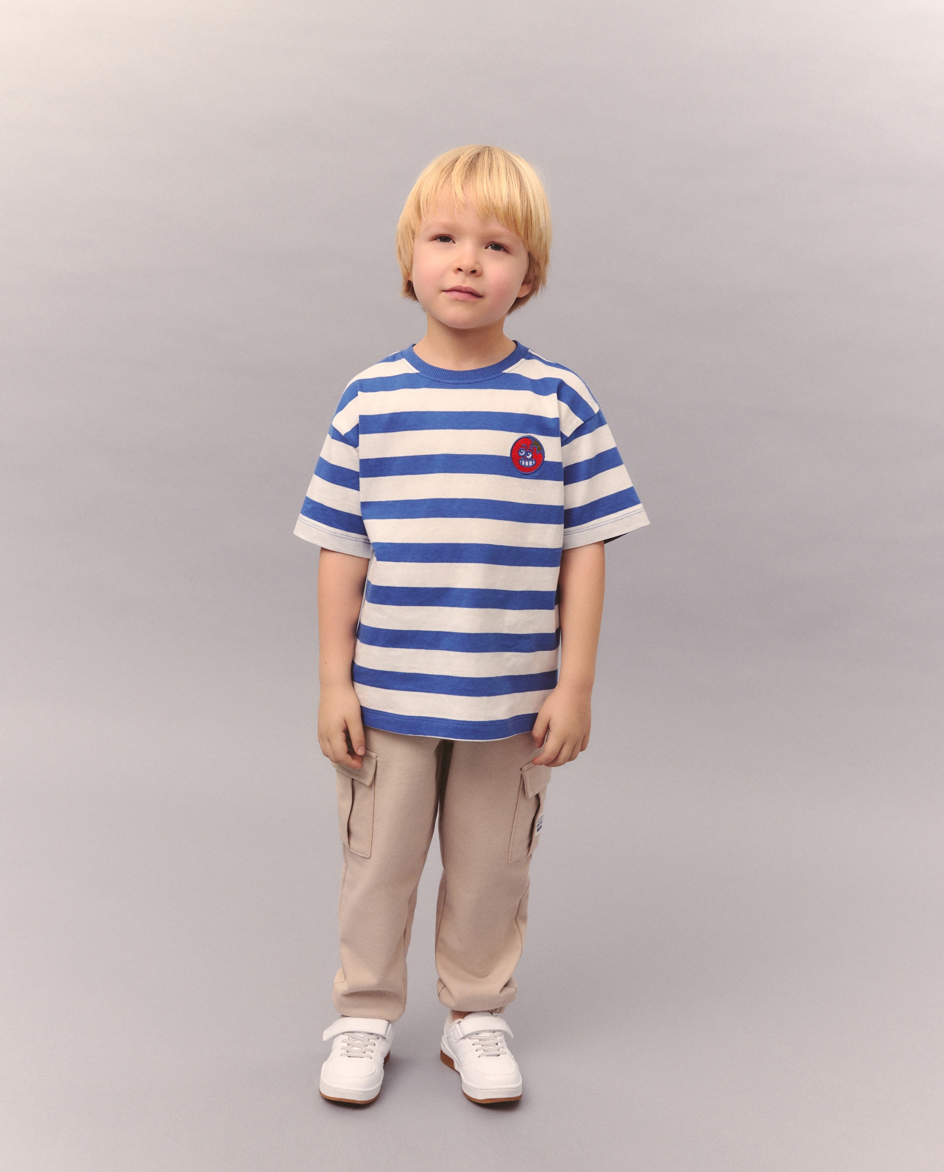 T-shirt de Manga Curta às Riscas Azul-2