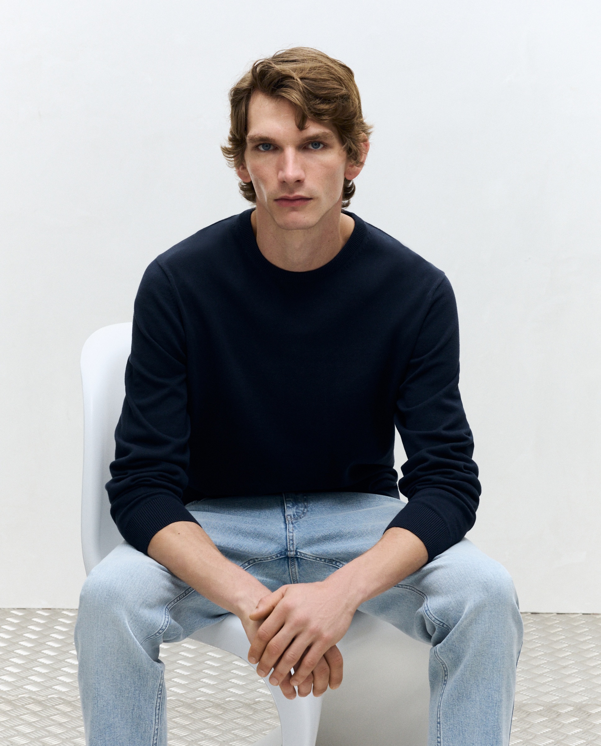 Imagem 0 de Camisola Básica de Gola Redonda