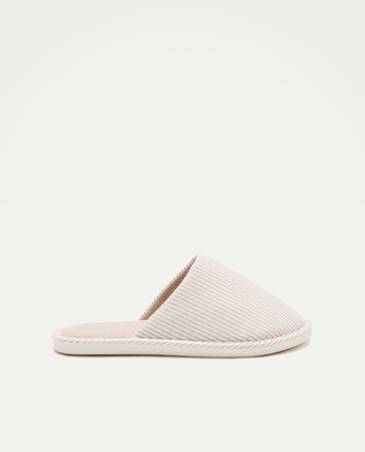 Imagen 0 de Zapatilla de mujer mil rayas