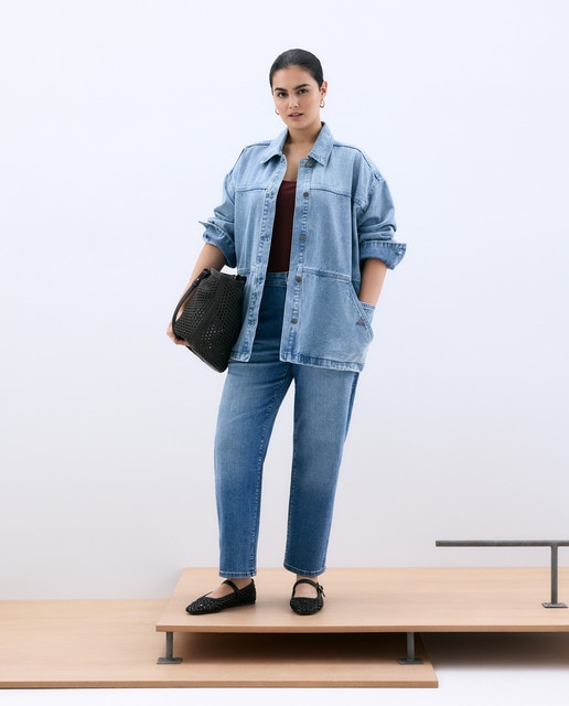 Imagem 0 de Blusão de ganga de mulher com bolsos