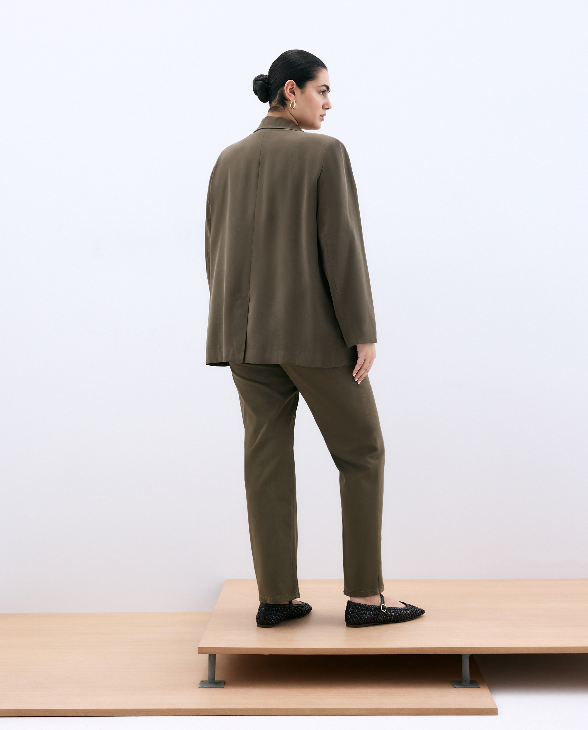 Blazer com Manga Comprida e Bolsos 520 Caqui-3