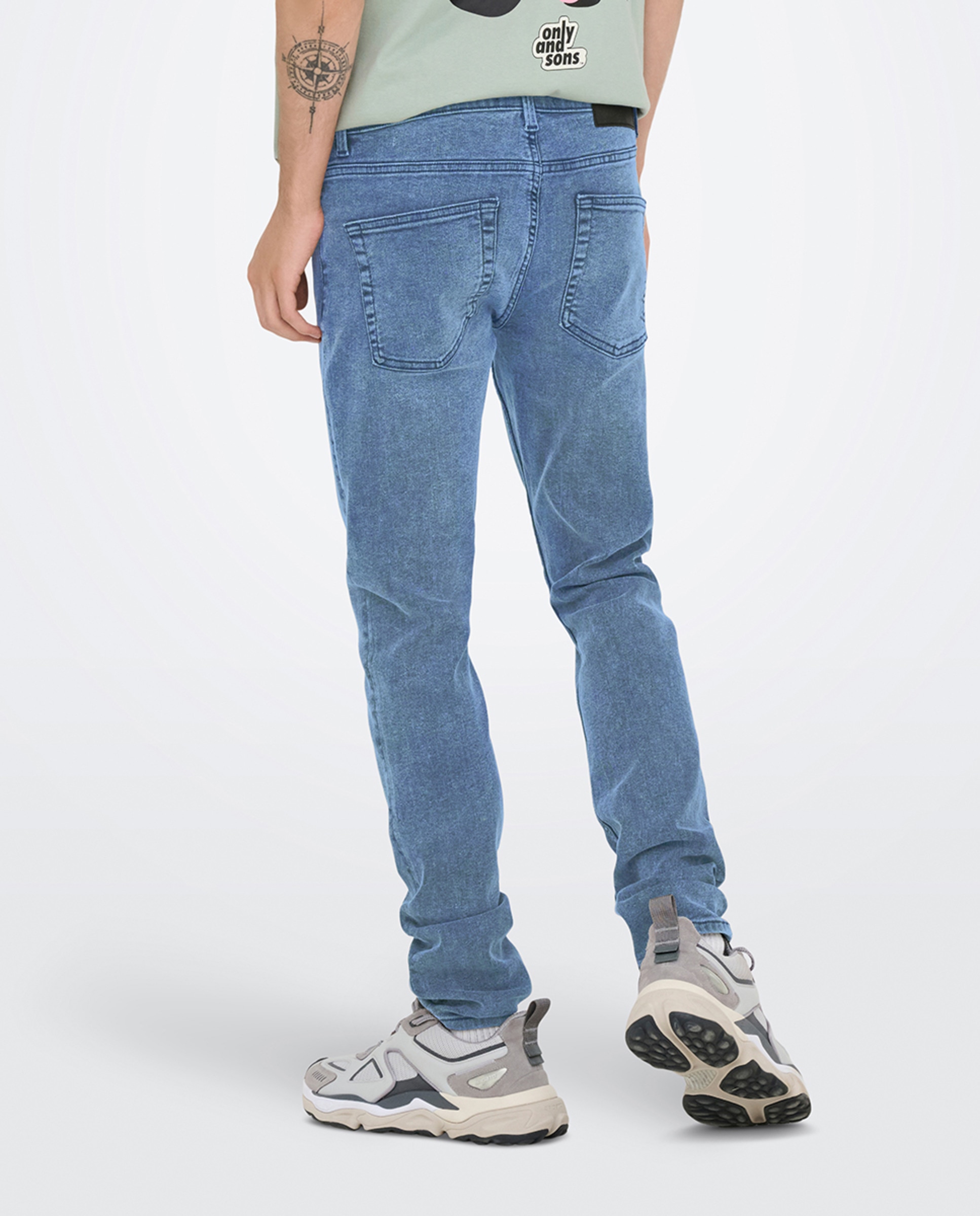 Jeans Slim Fit Azul-claro-2
