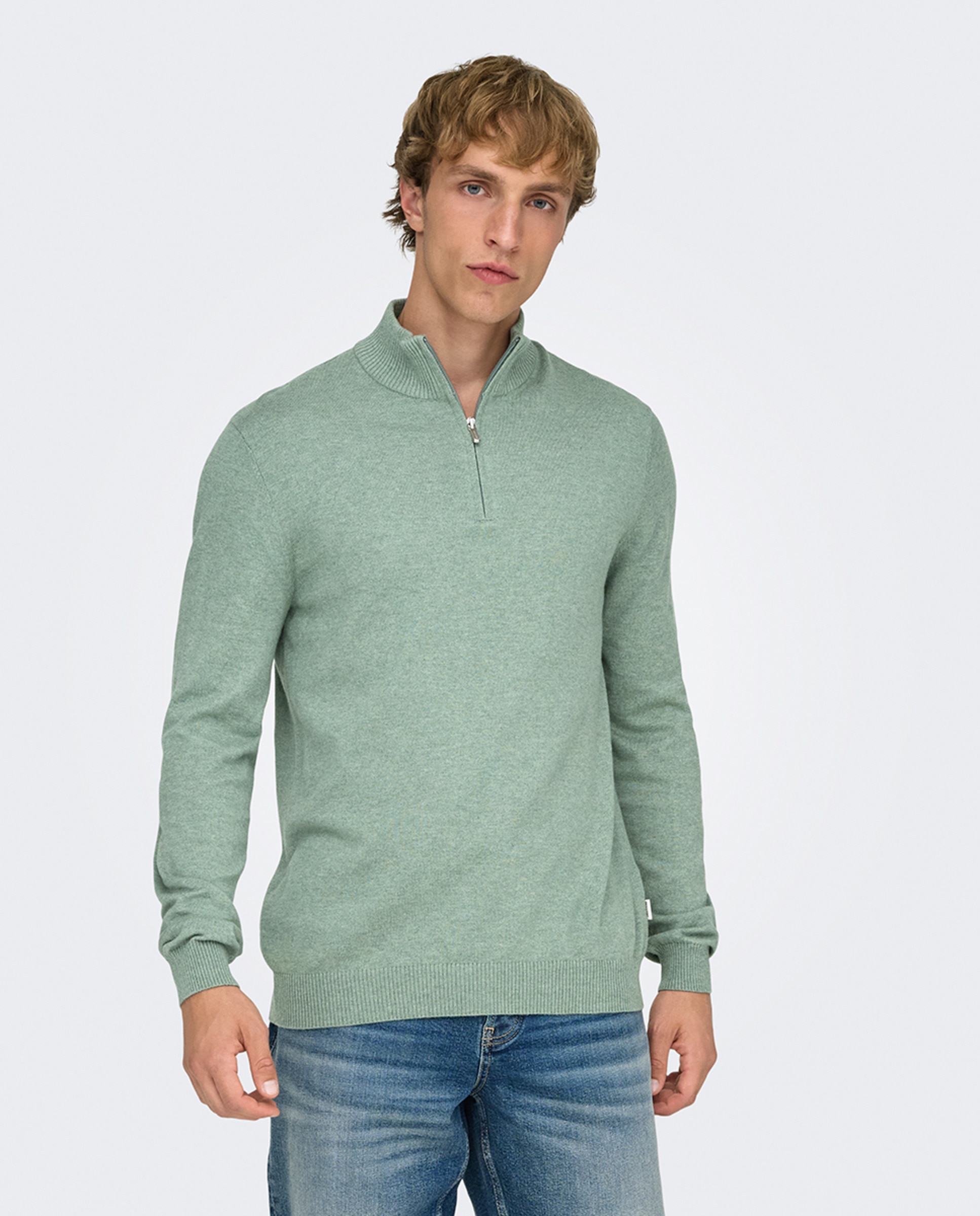 Imagem 0 de Camisola de Malha Regular Fit com Manga Comprida.
