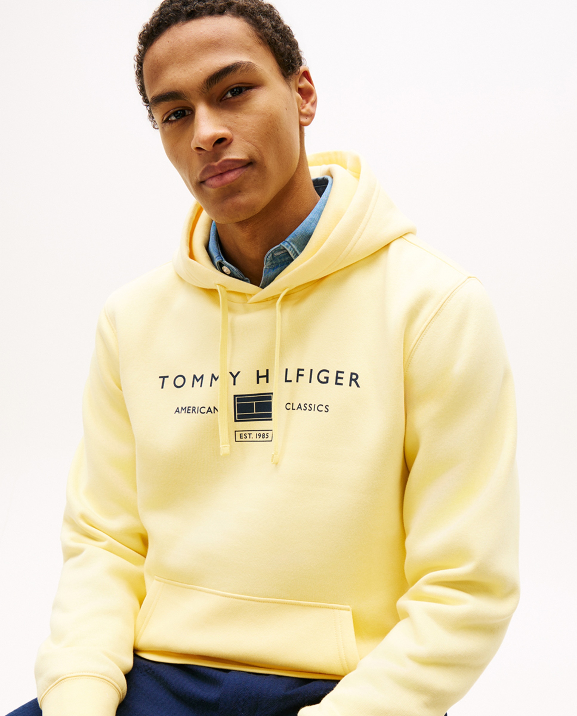 Sweatshirt com Capuz e sem Fecho de Correr Amarelo-3
