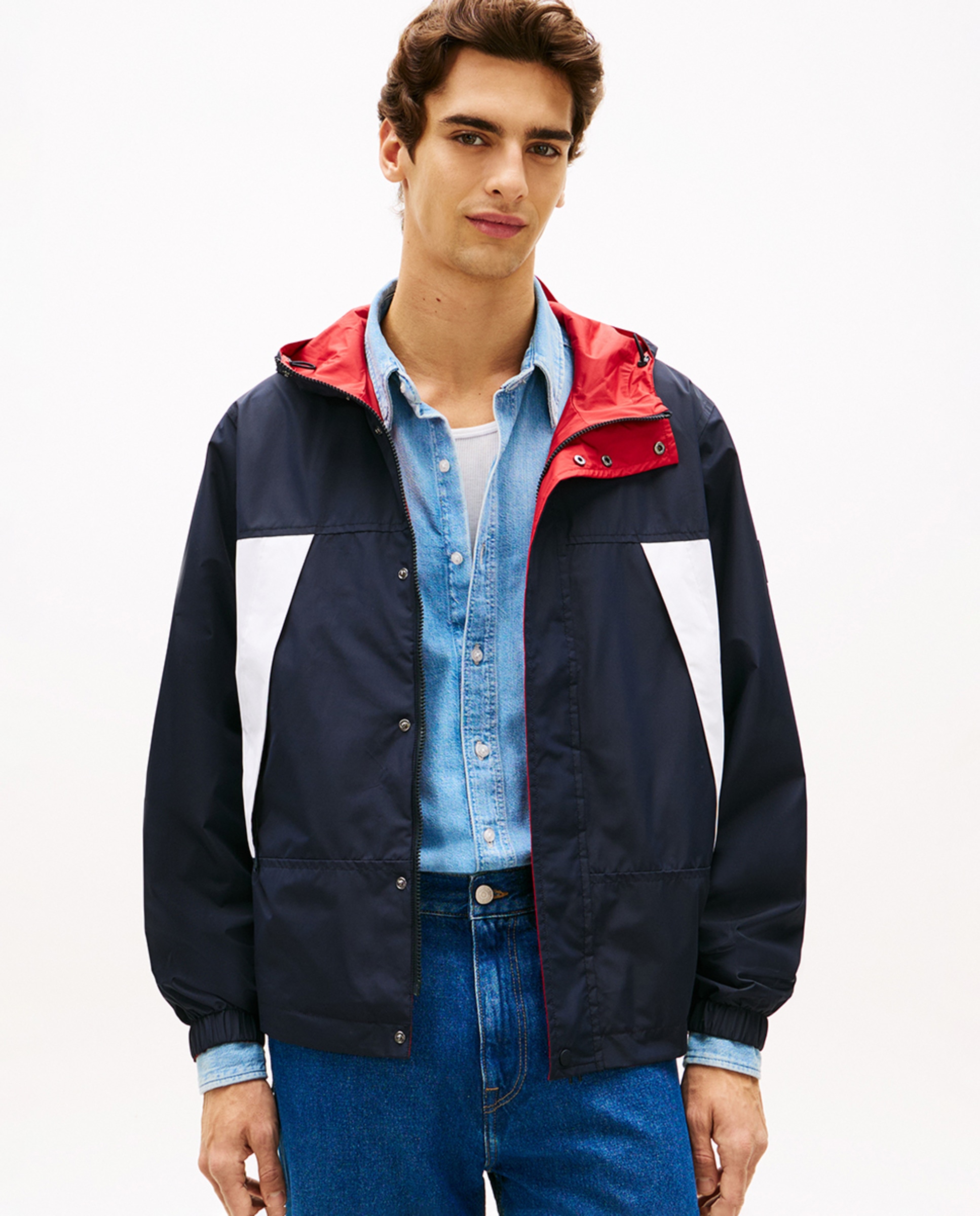 Imagem 0 de Blusão Impermeável e Reversível com Capuz