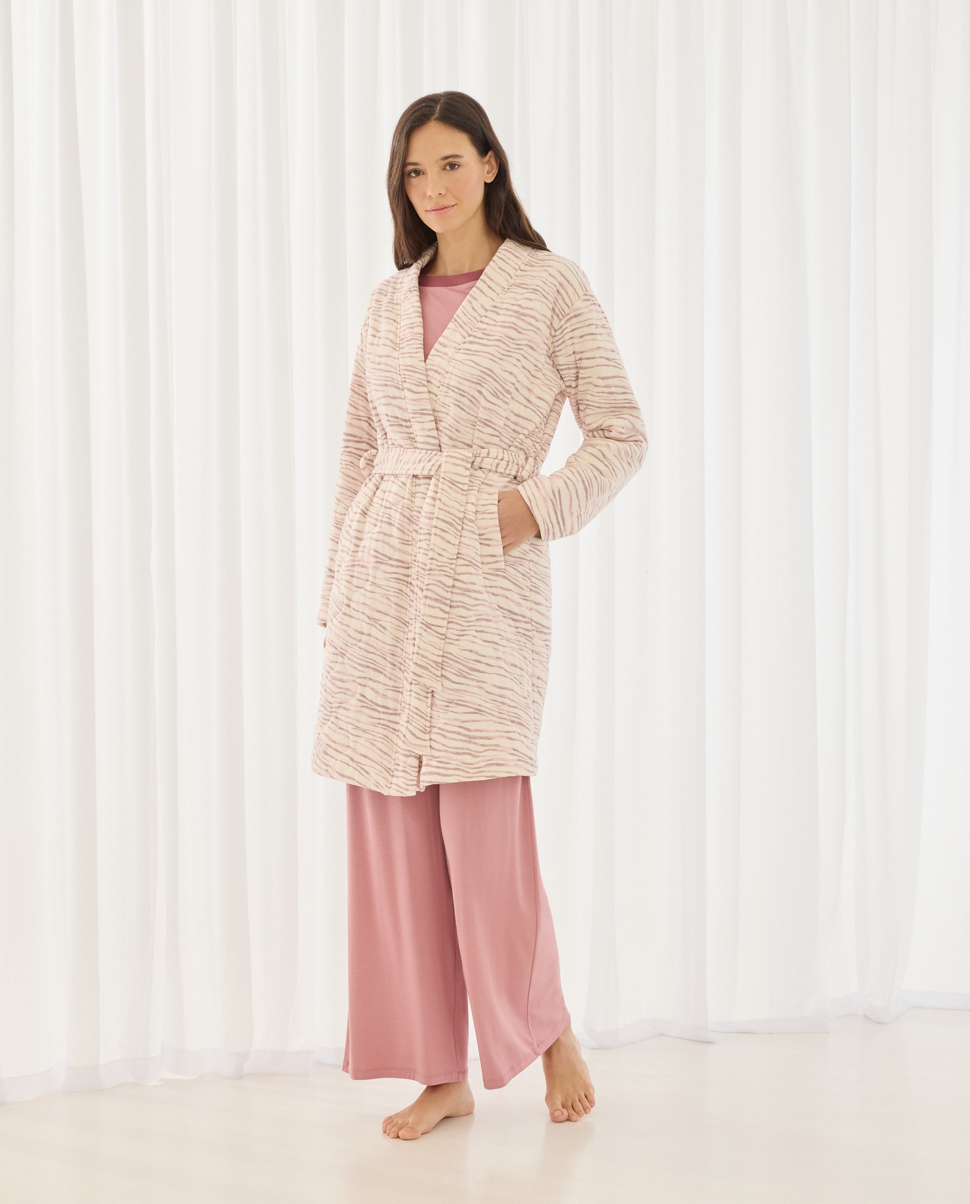 Robe Acolchoado com Animal Print de Zebra Branco-1