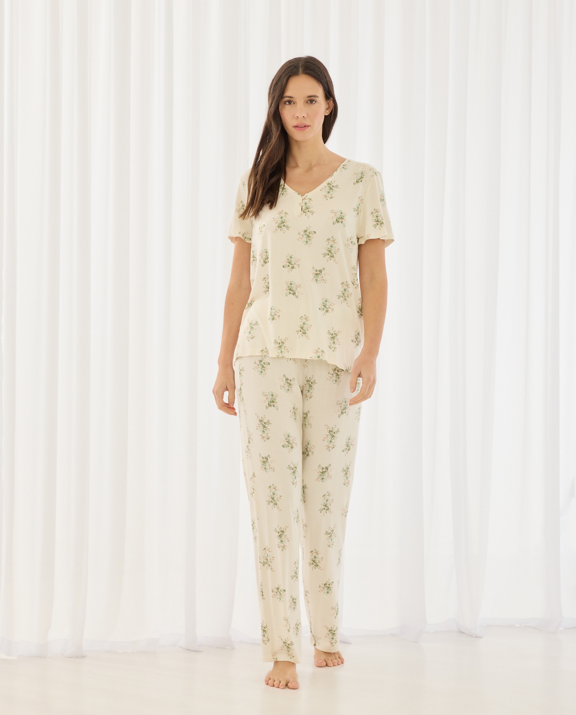 Imagem 0 de Pijama com Estampado de Fantasia