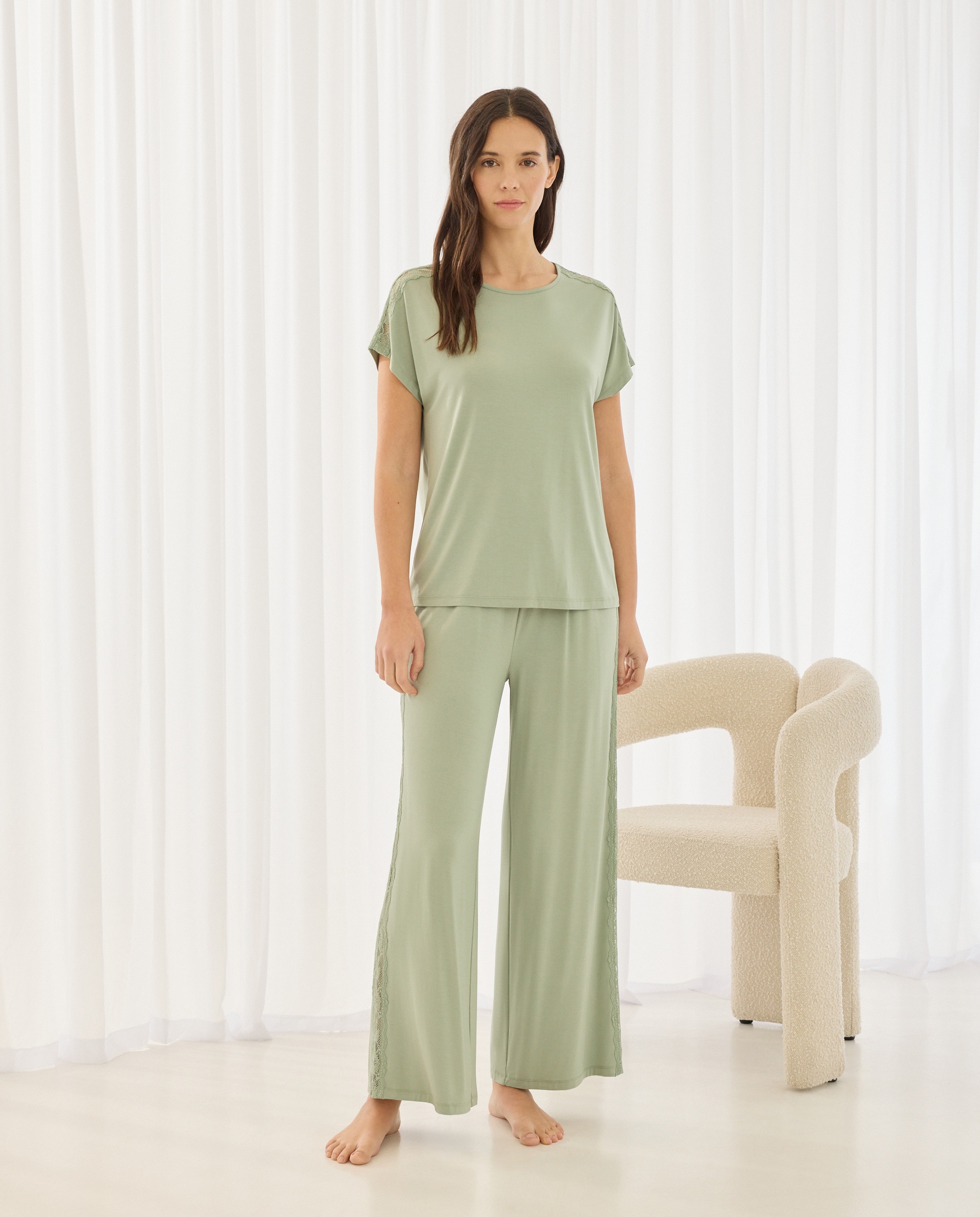 T-shirt de Viscose Lisa Verde-2