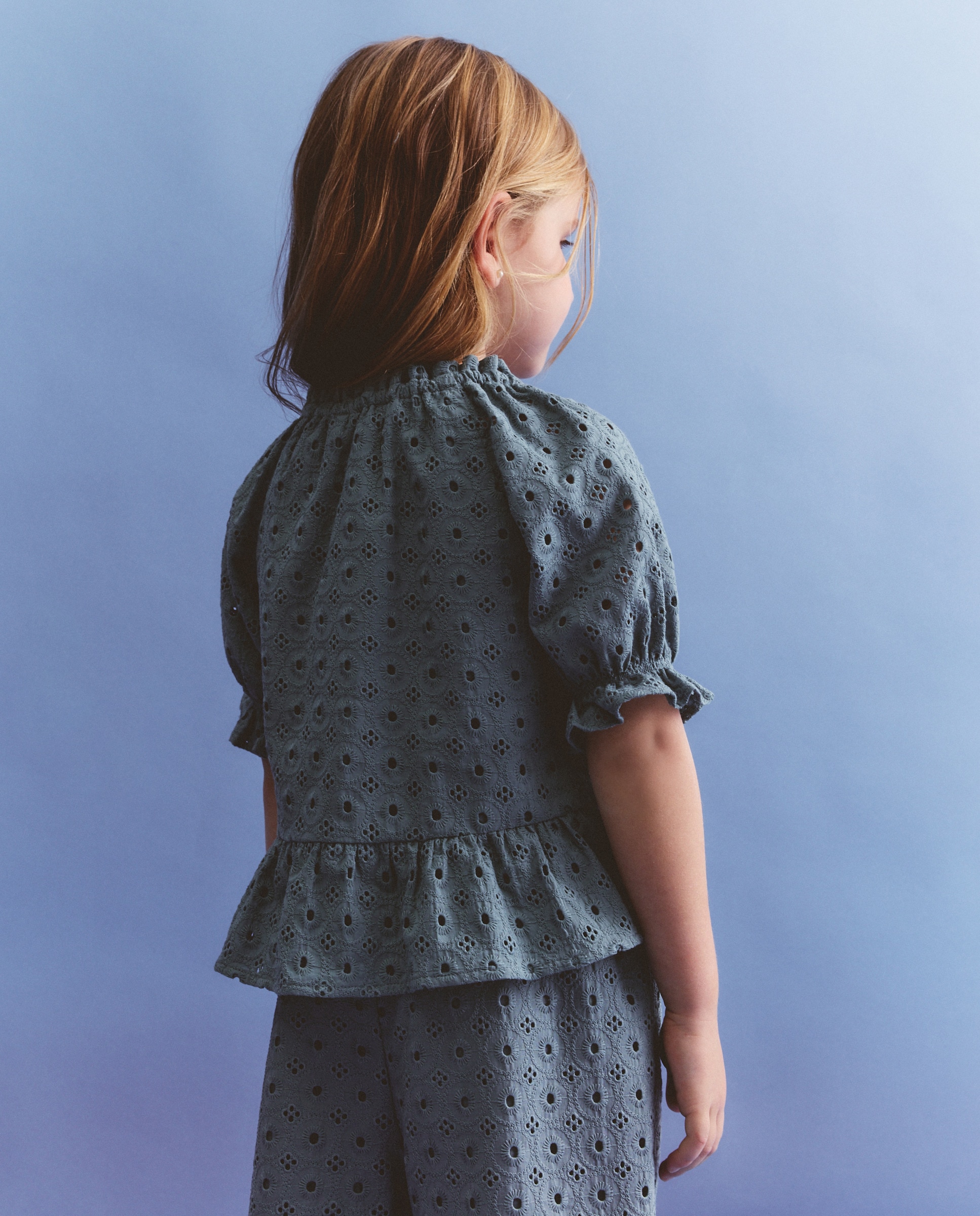 Blusa de Manga Curta com Laços e Bordado Suíço 530 Verde Escuro-3