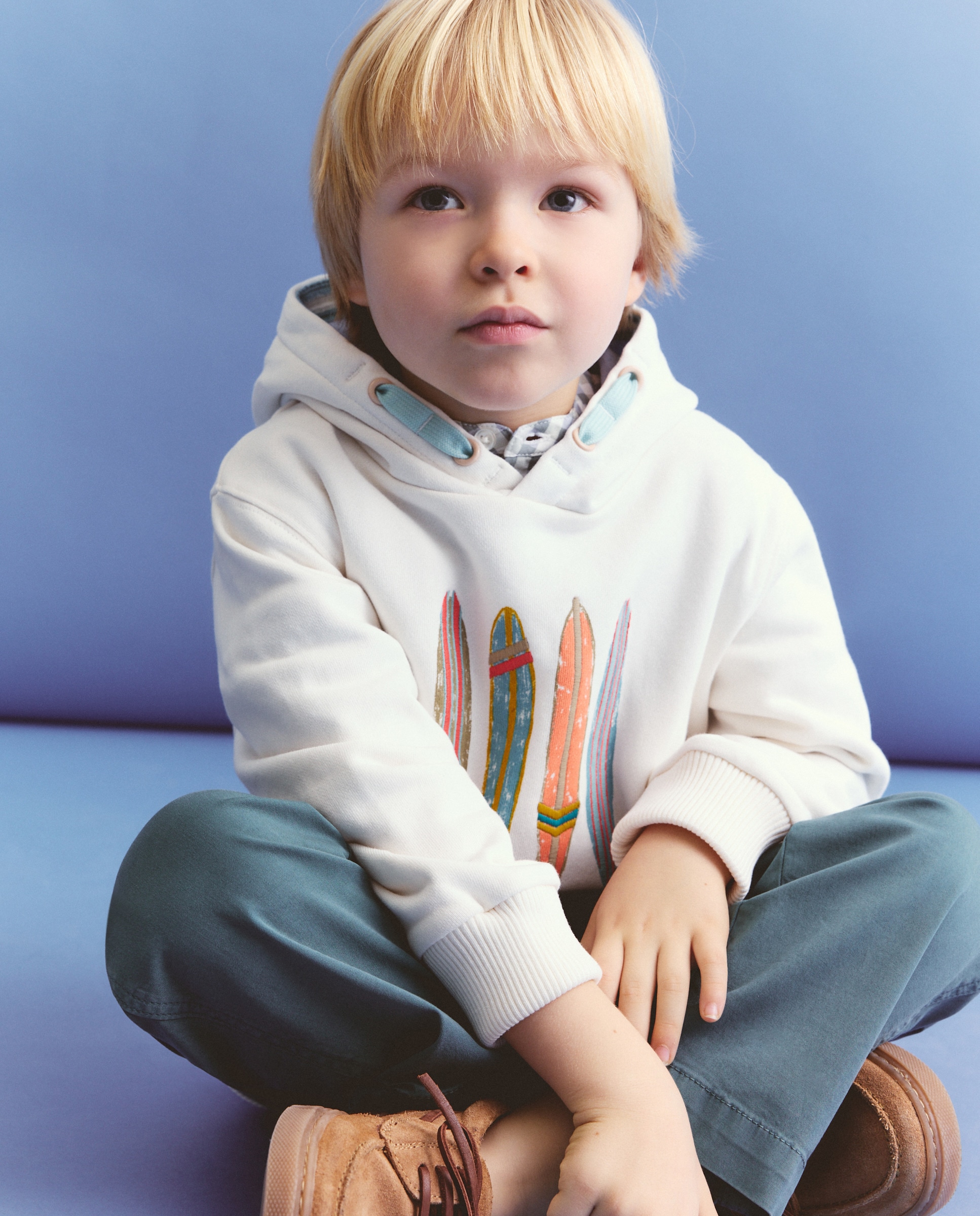 Sweatshirt com Capuz Oxford Regular Branco-marfim-1