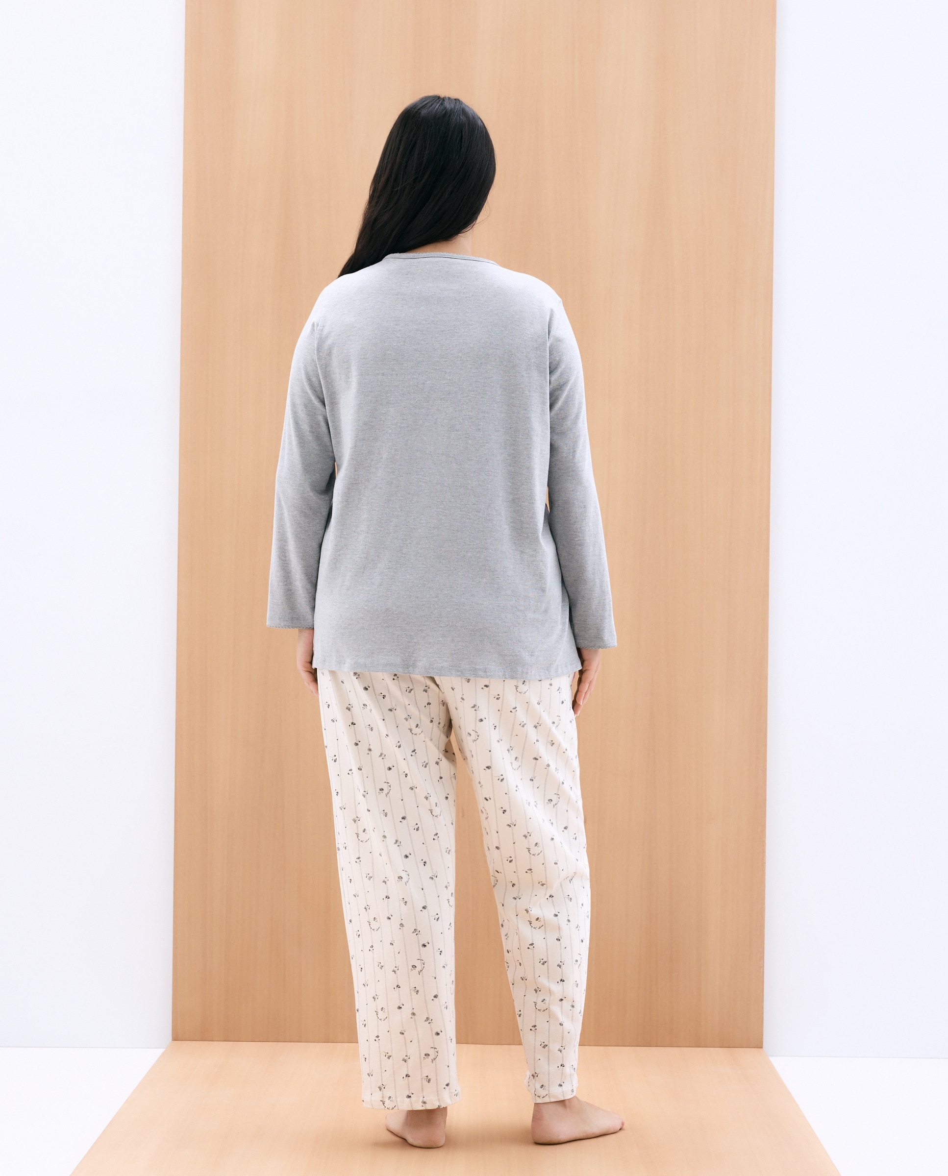 Pijama com T-shirt Estampada e Calças com Estampado Floral Branco-3