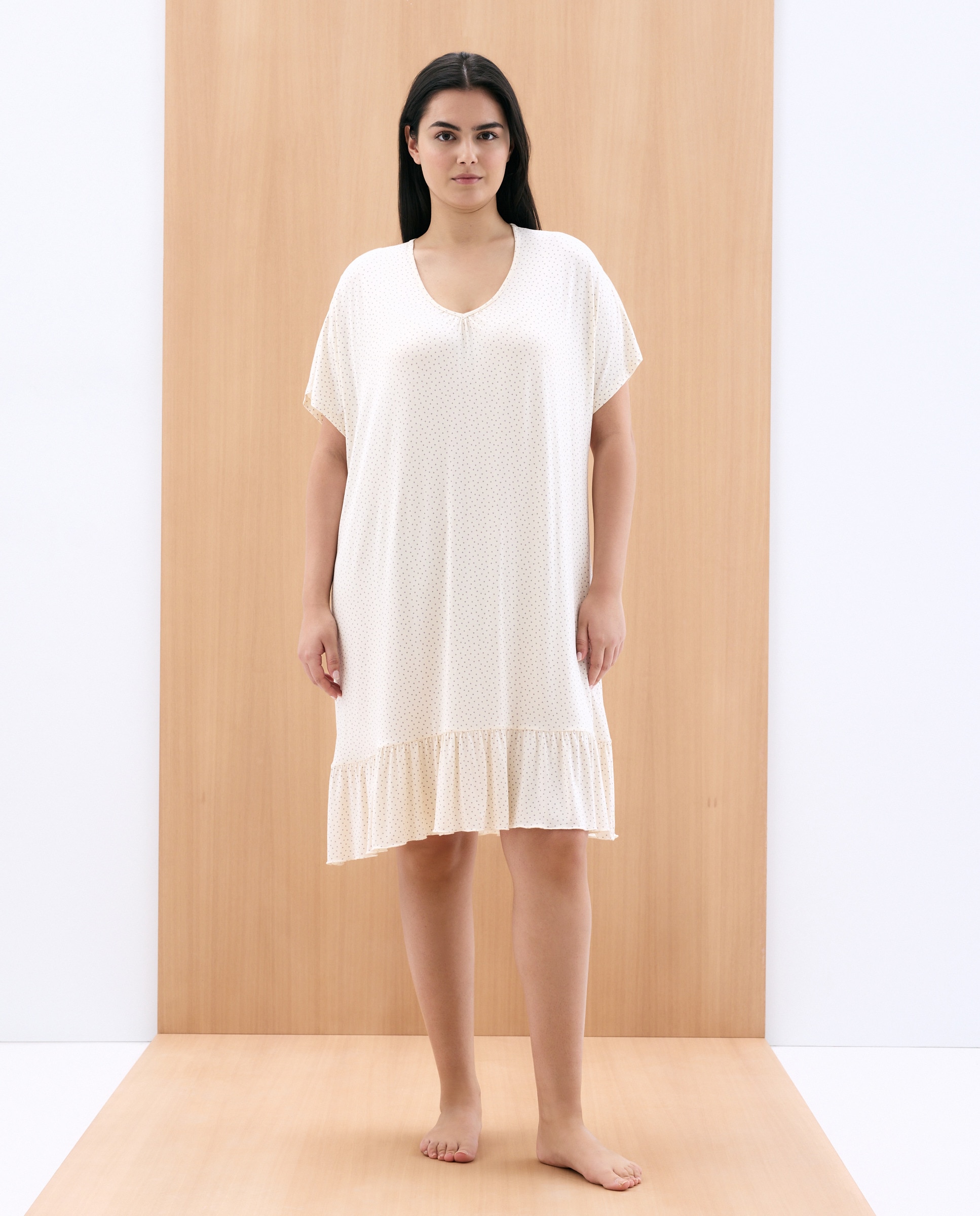 Imagem 0 de Camisa de Dormir com Folho na Parte Inferior