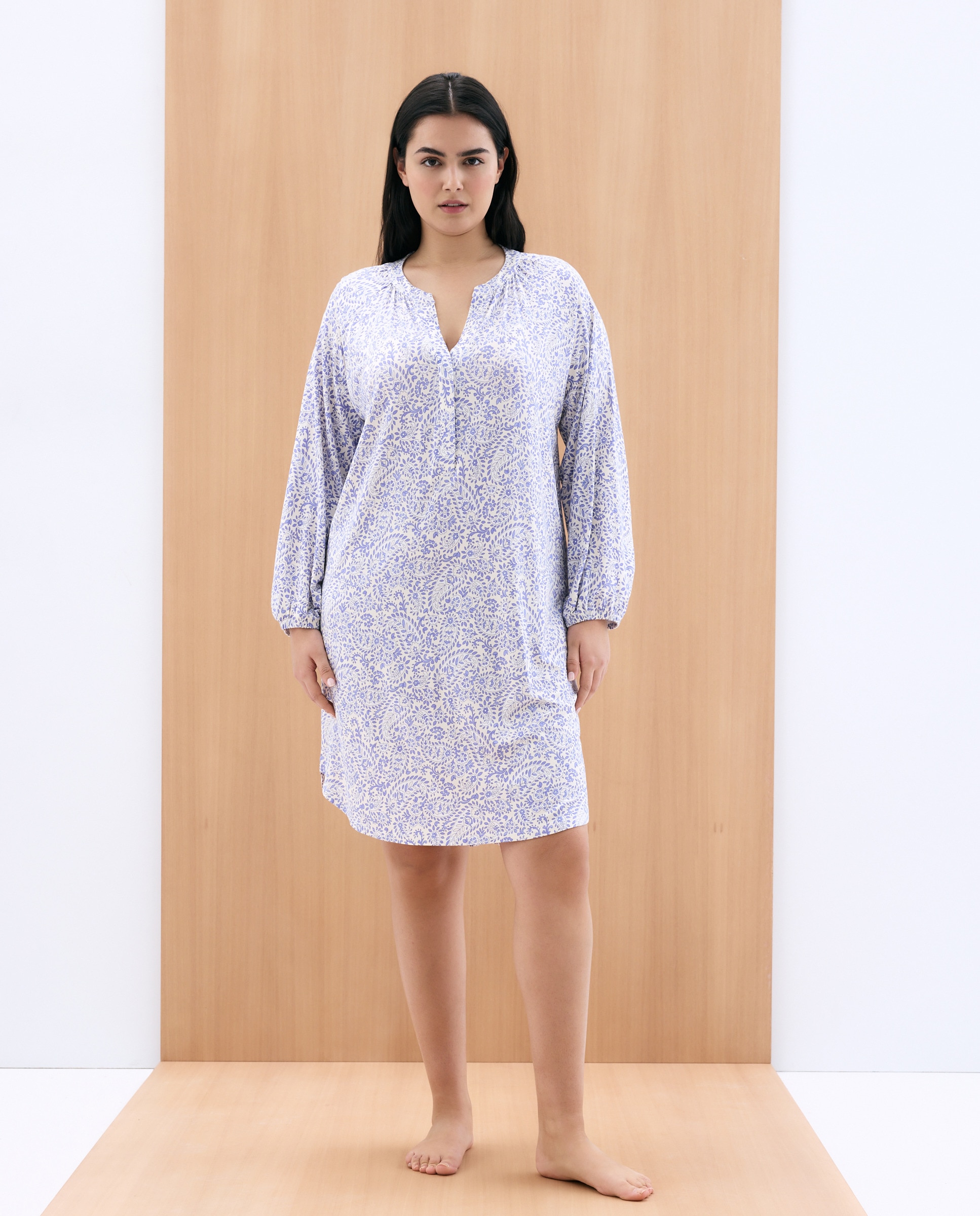 Imagem 0 de Camisa de Dormir Curta Estampada com Manga 3/4