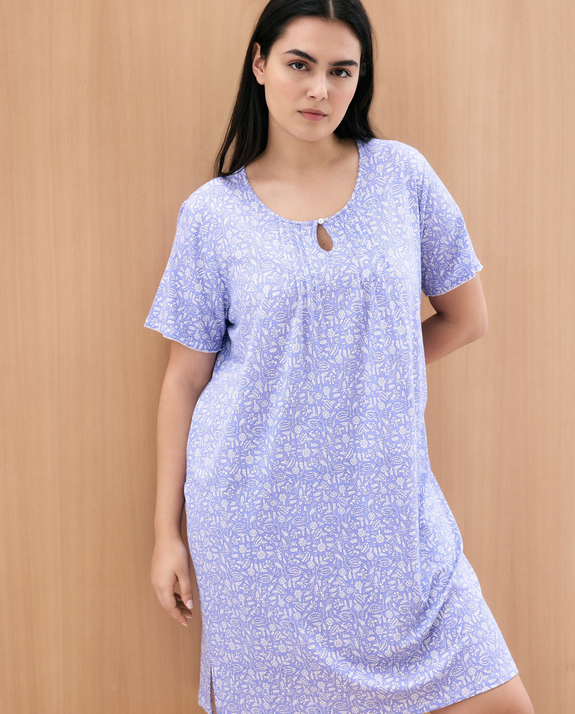 Imagem 0 de Camisa de dormir curta estampada