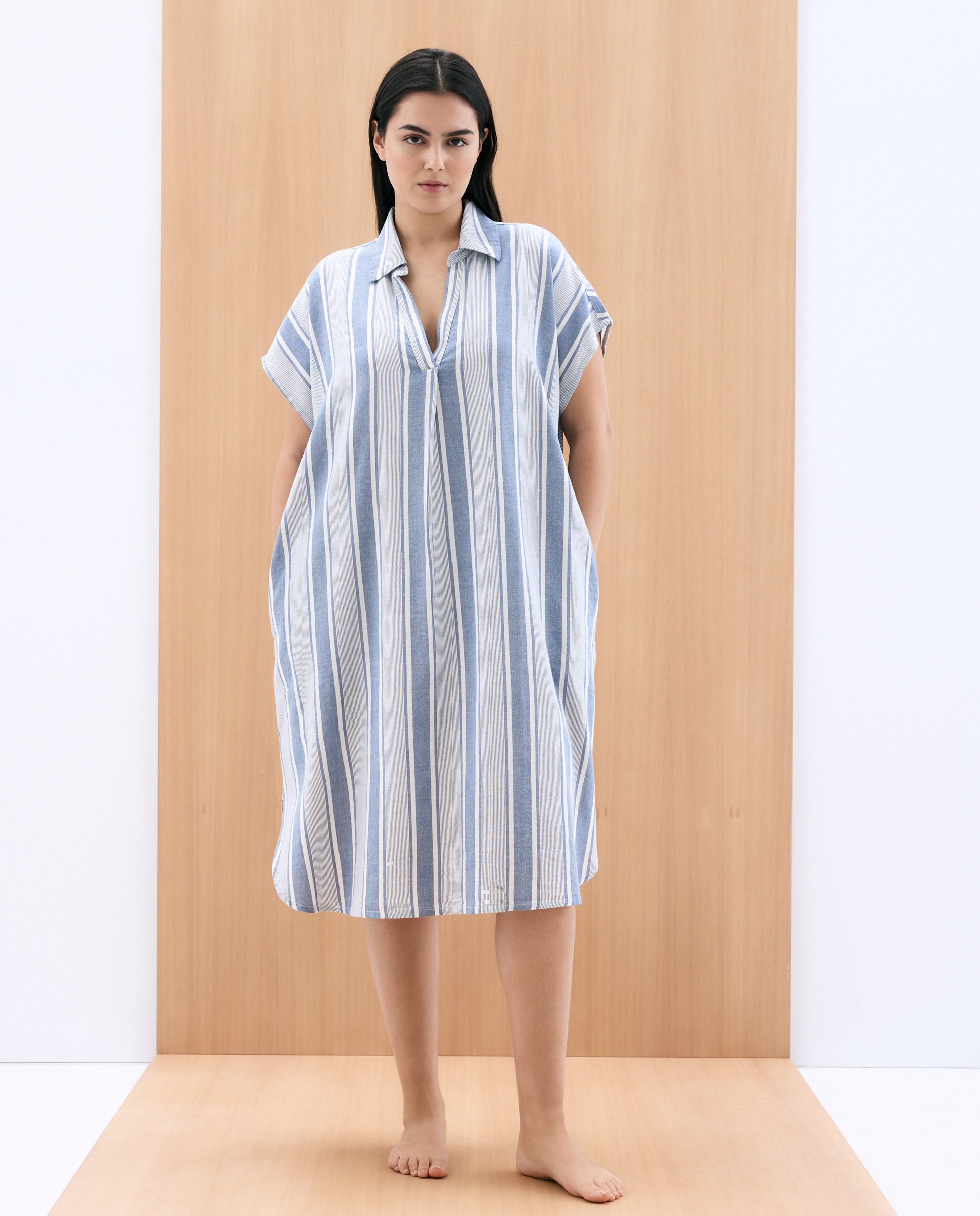 Vestido às Riscas com Manga Curta Azul-1