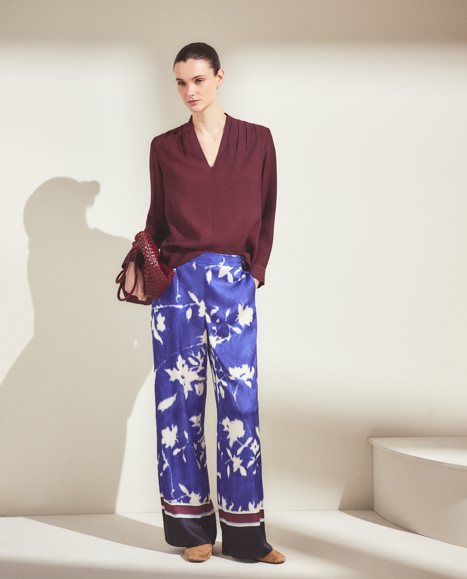 Blusa com Textura Decote em Bico e Manga Comprida Bordeaux-1