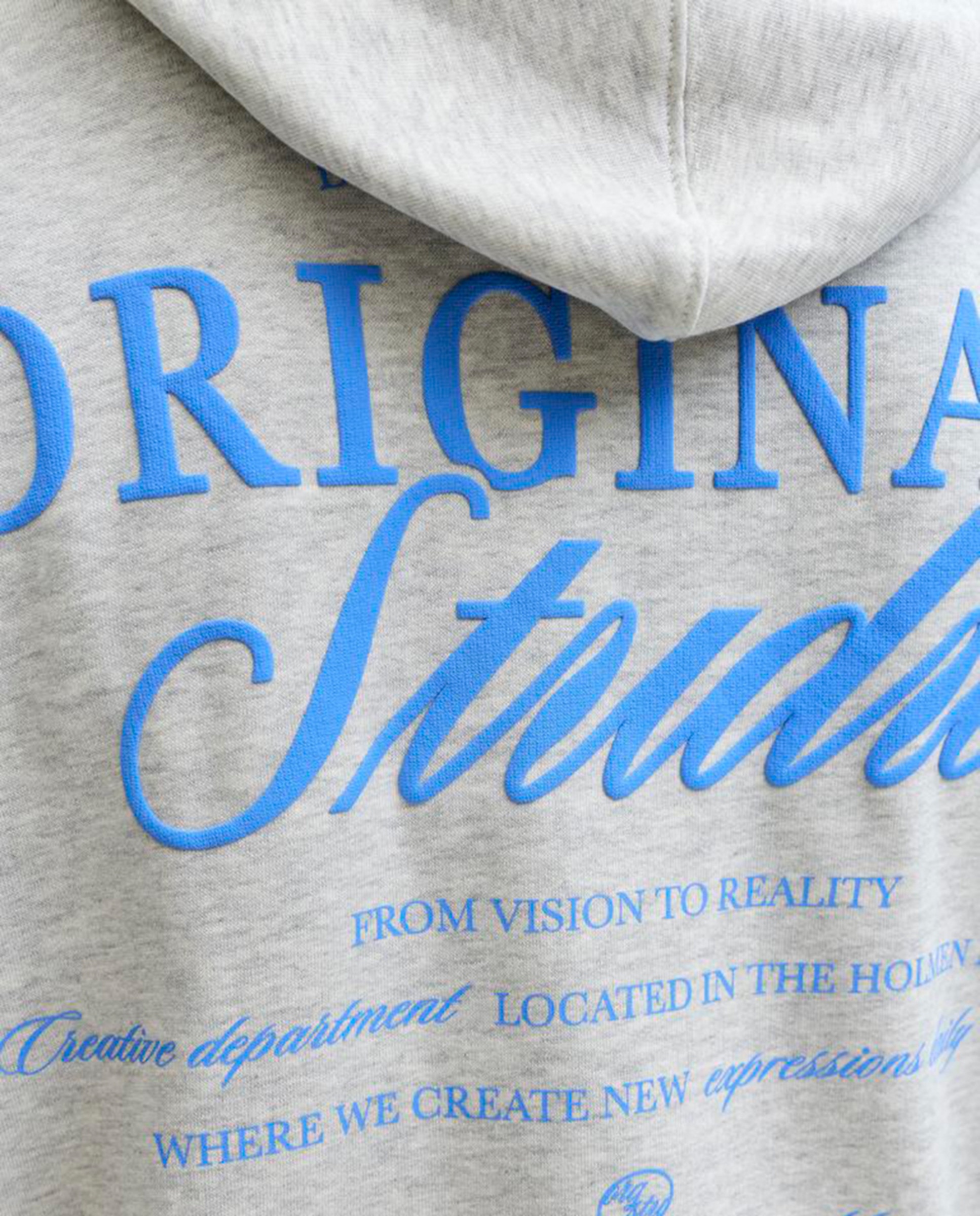 Sweatshirt com Capuz e Estampado Traseiro Cinzento-5