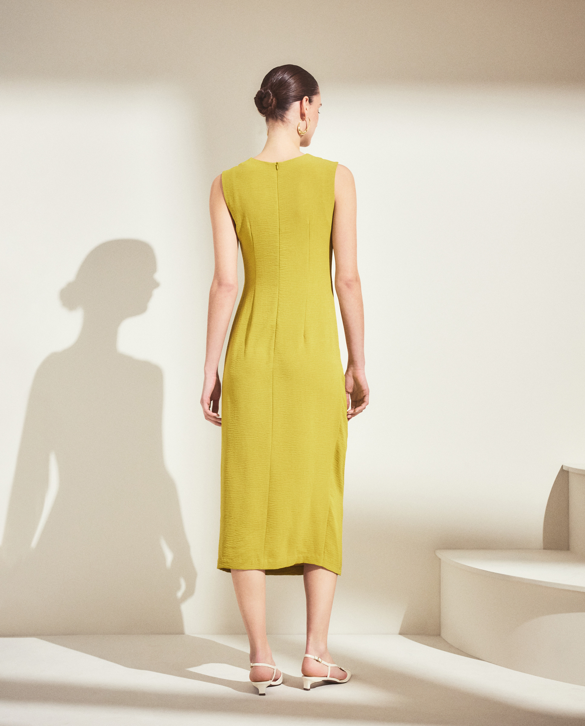 Vestido Liso sem Mangas com Fecho Metálico Pistácio-3