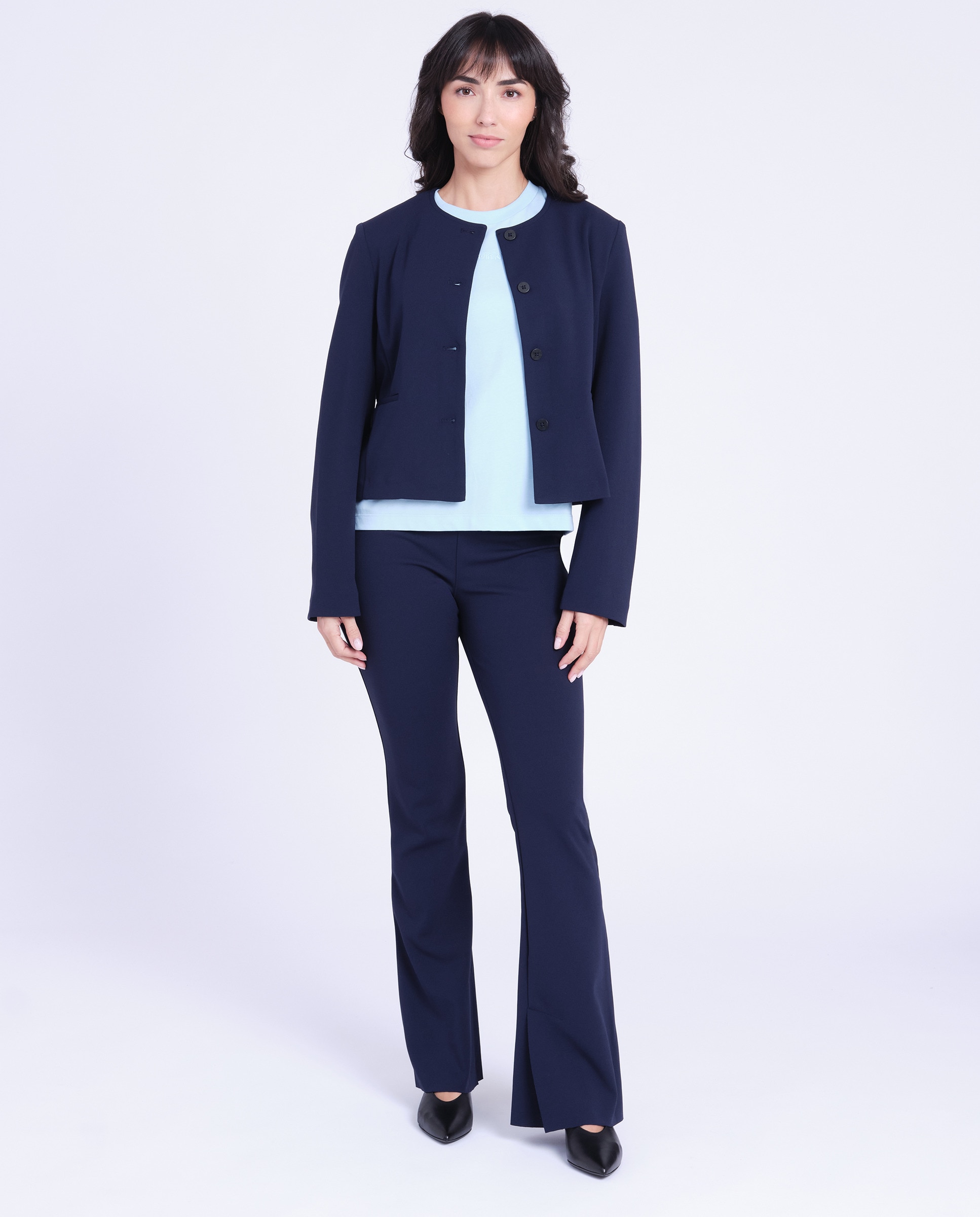 Casaco Curto em Crepe Azul-6