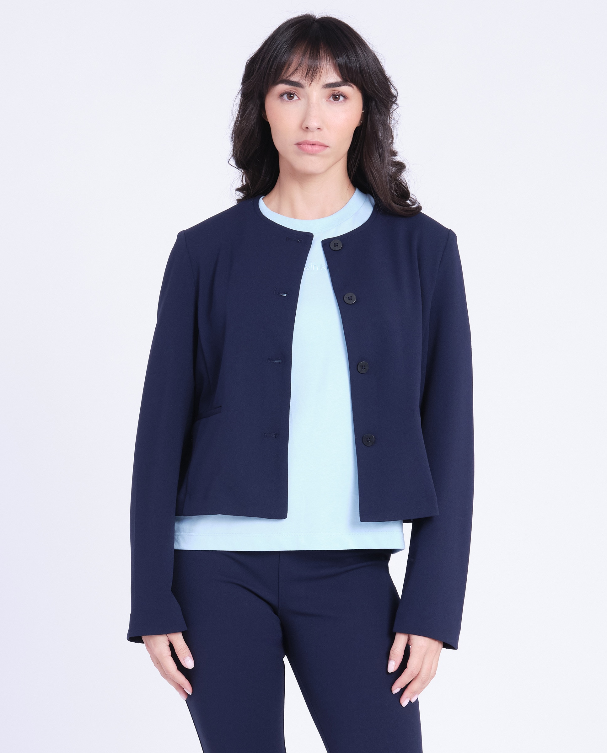 Casaco Curto em Crepe Azul-1