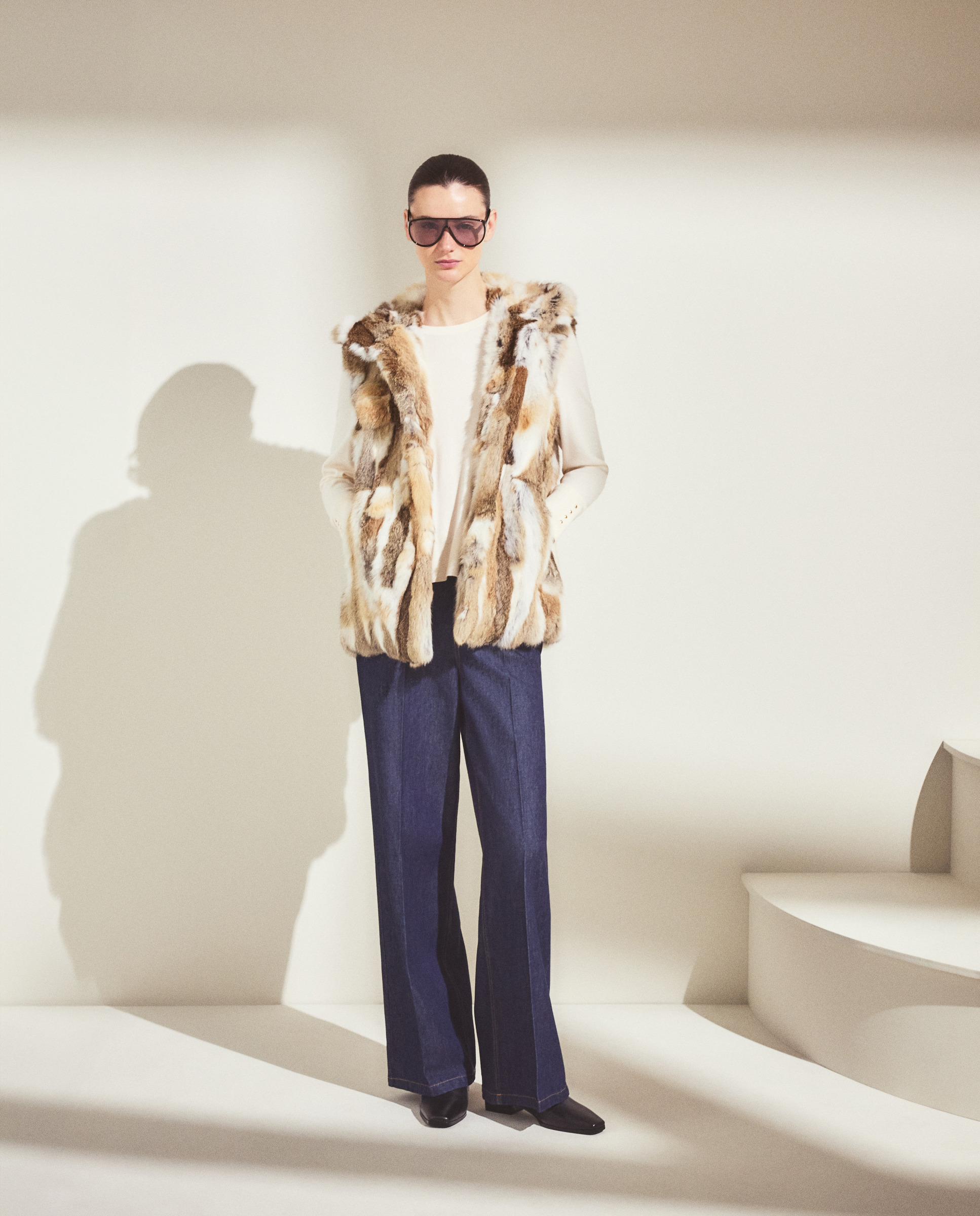 Colete de Pelo de Coelho com Pompons Branco-2