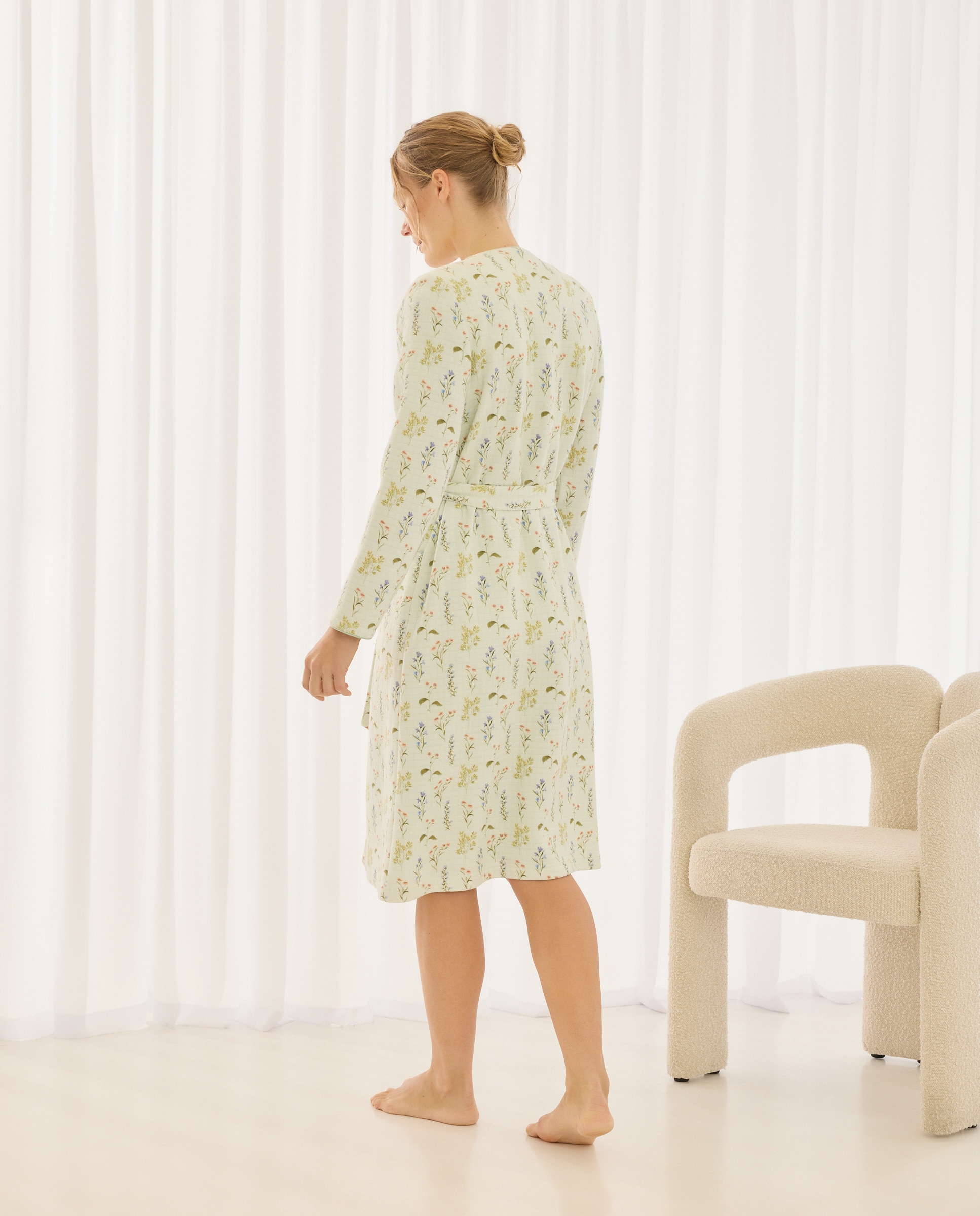 Robe com Detalhes Florais Verde-2