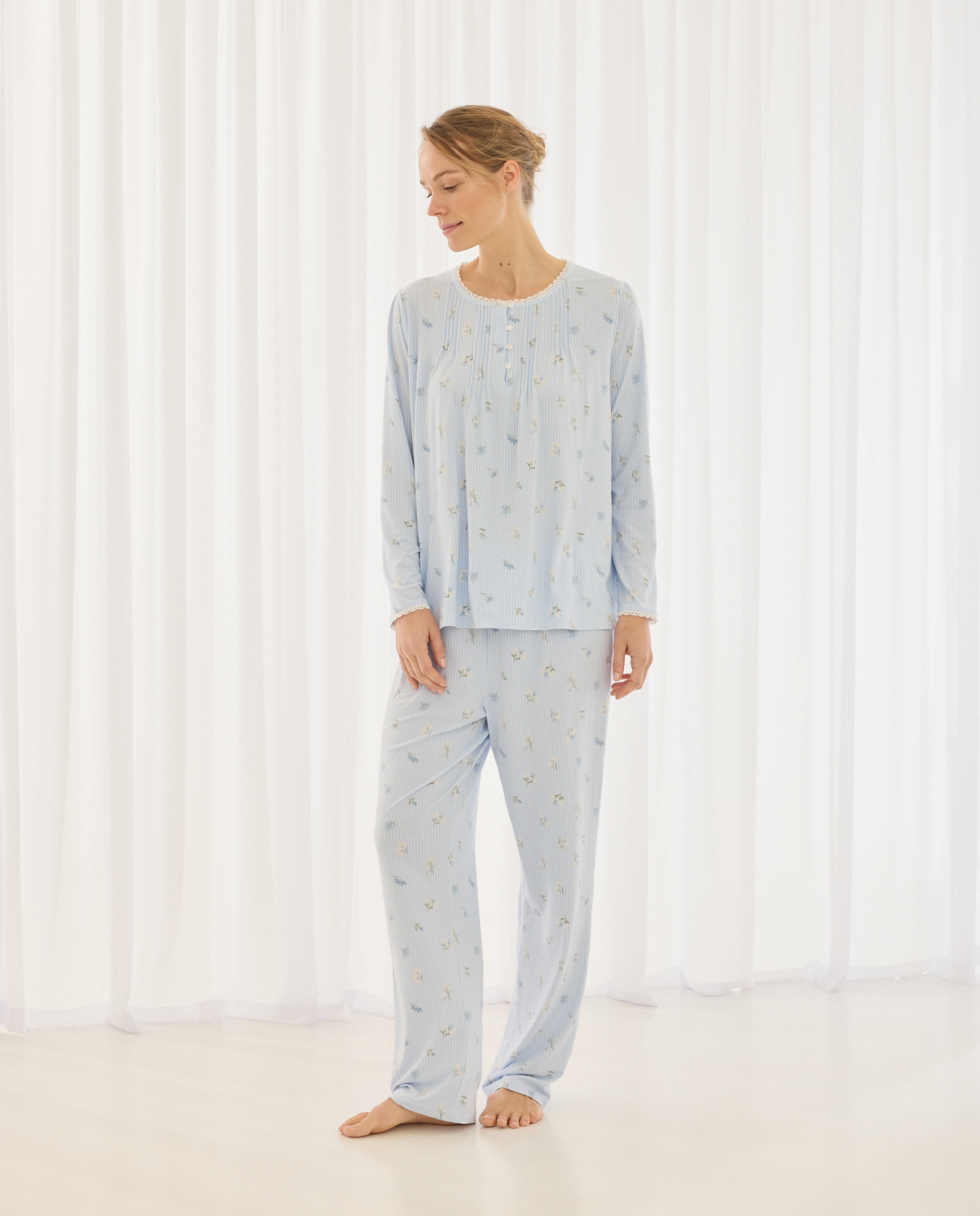 Pijama Camiseiro às Riscas Azul-1