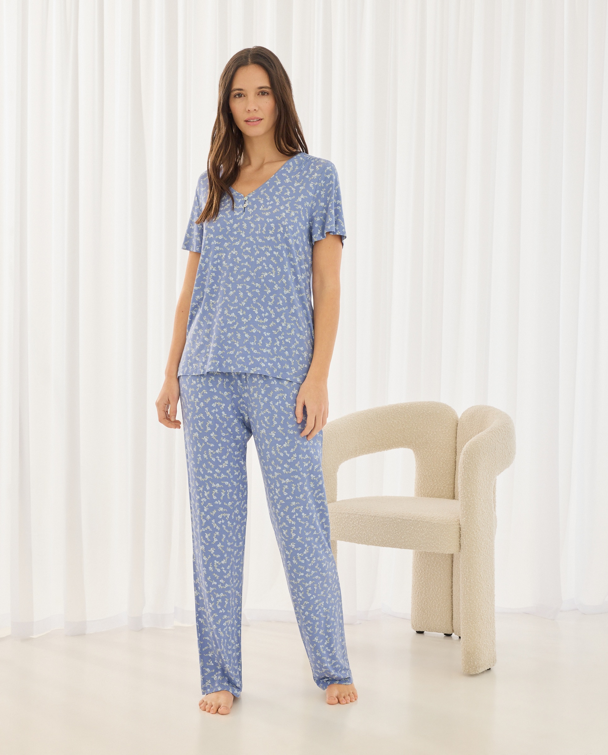 Imagem 0 de Pijama com Estampado de Fantasia