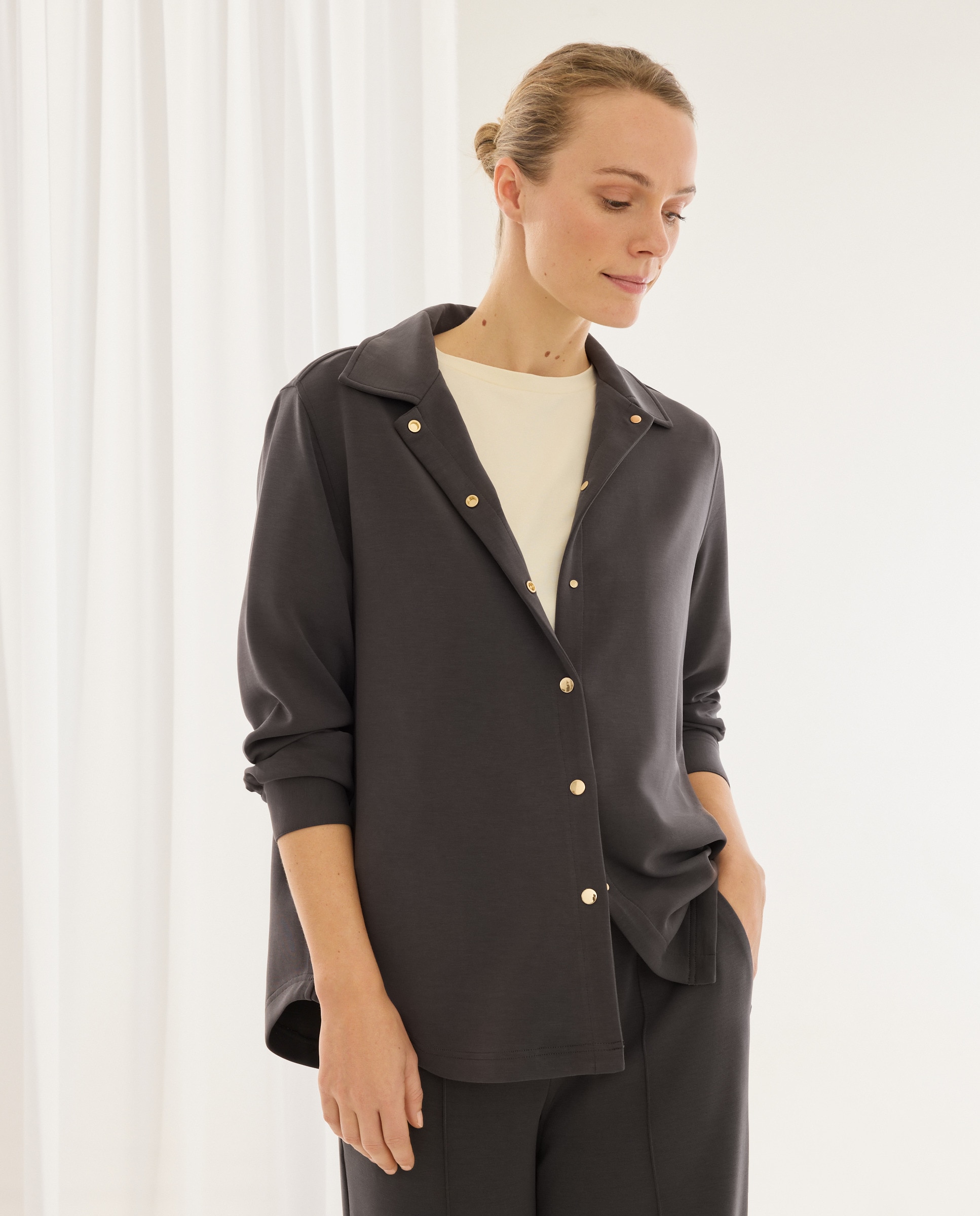 Sobrecamisa com Bolso Preto-1