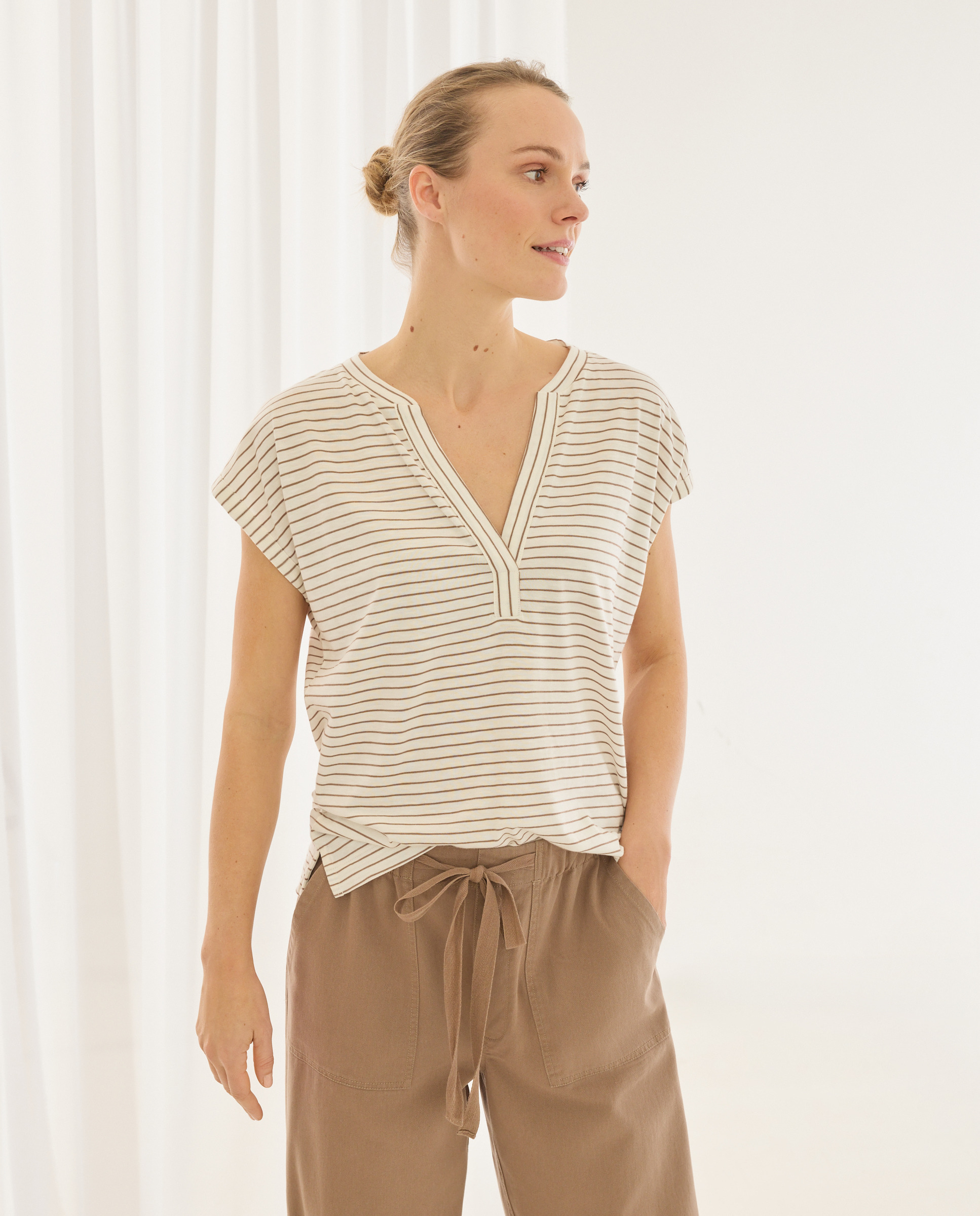 Imagem 0 de T-shirt Básica às Riscas