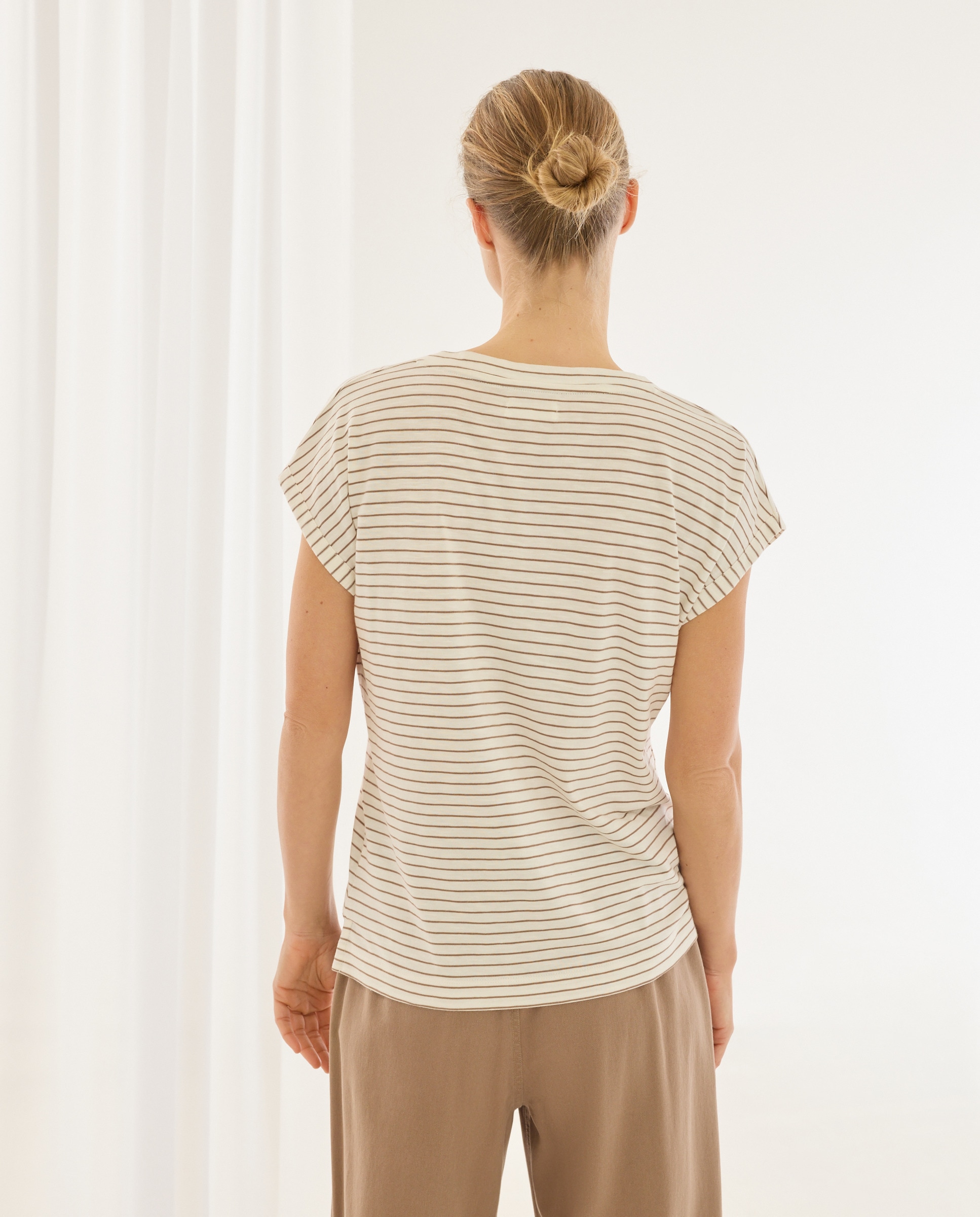 T-shirt Básica às Riscas Camel-3