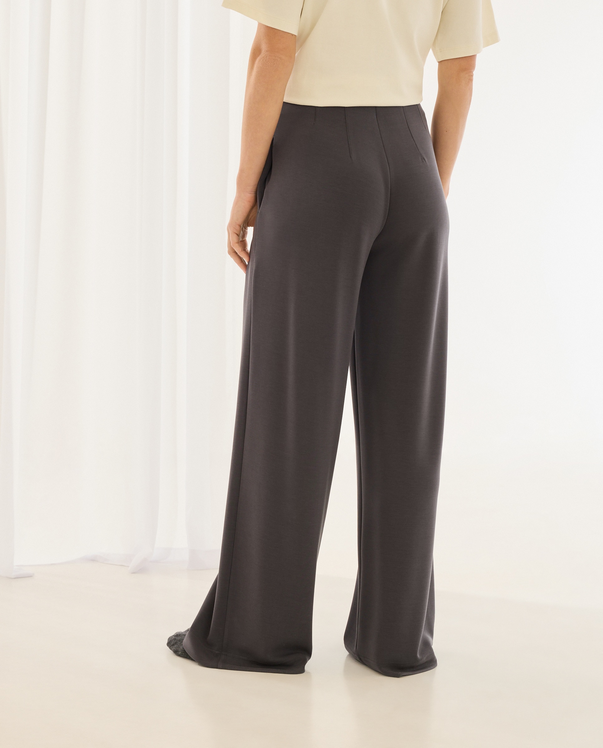 Joggers em Contraste Preto-3