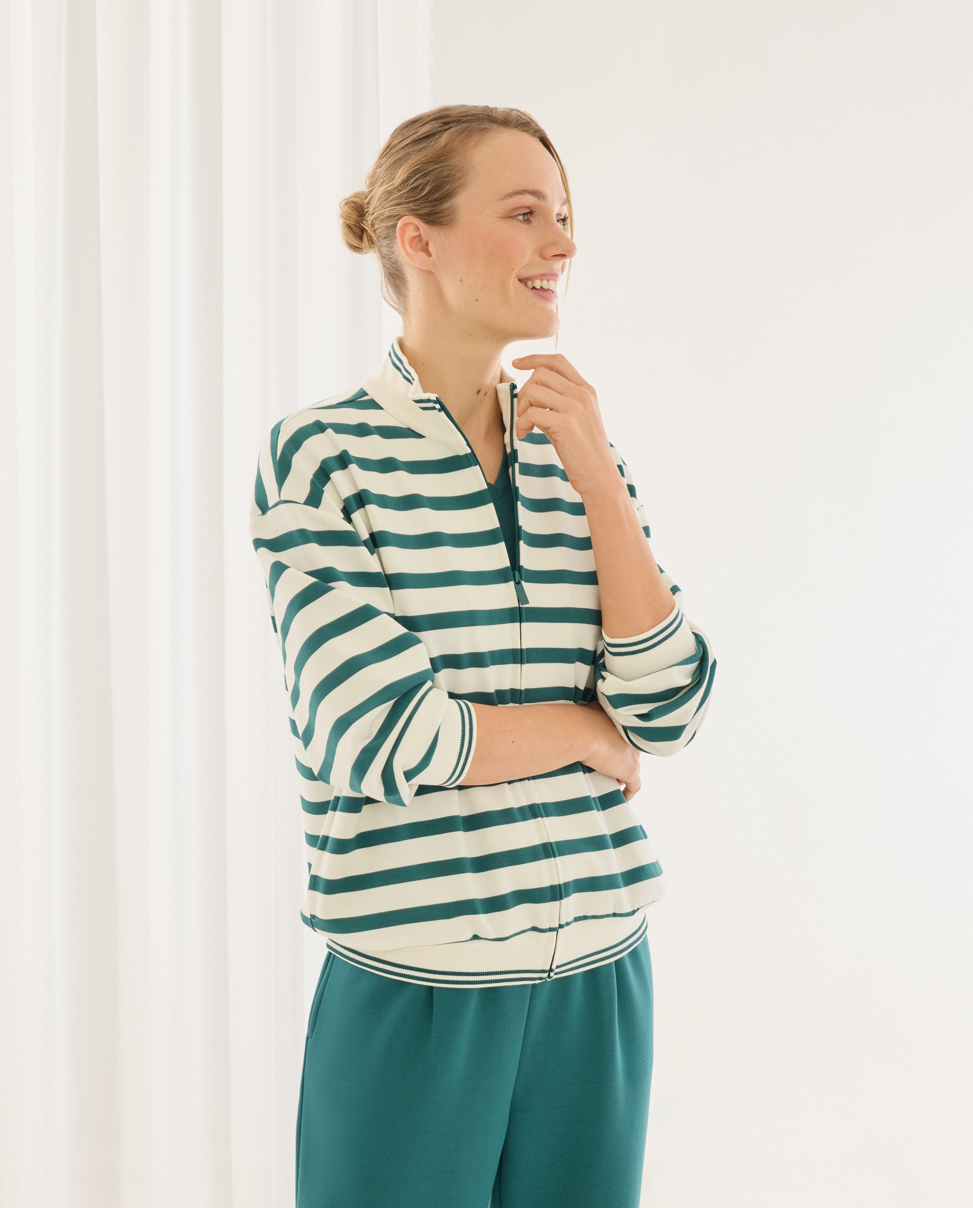 Casaco às Riscas com Colarinho de Polo Verde-1