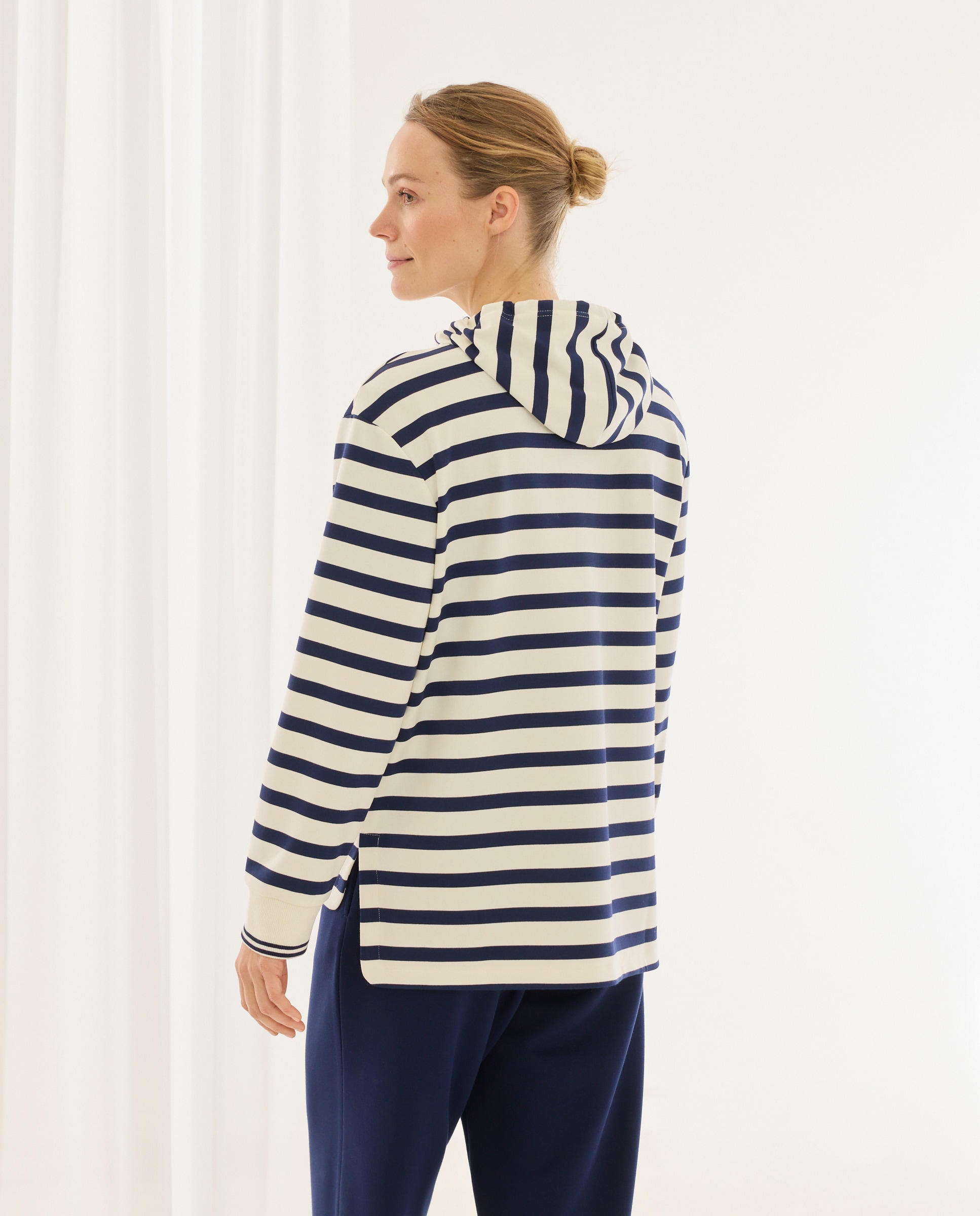 Sweatshirt às Riscas e com Capuz Azul-marinho-3