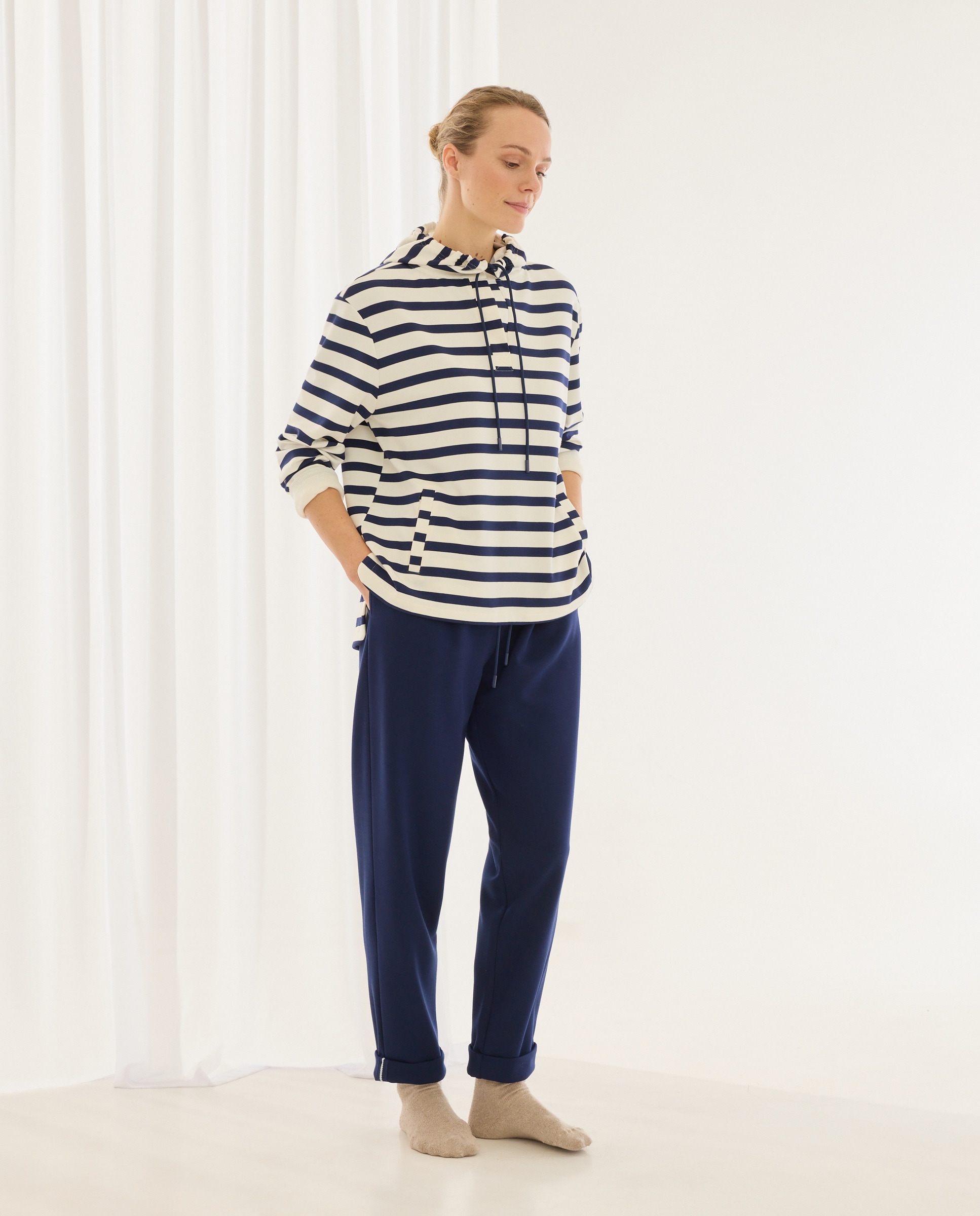 Sweatshirt às Riscas e com Capuz Azul-marinho-2