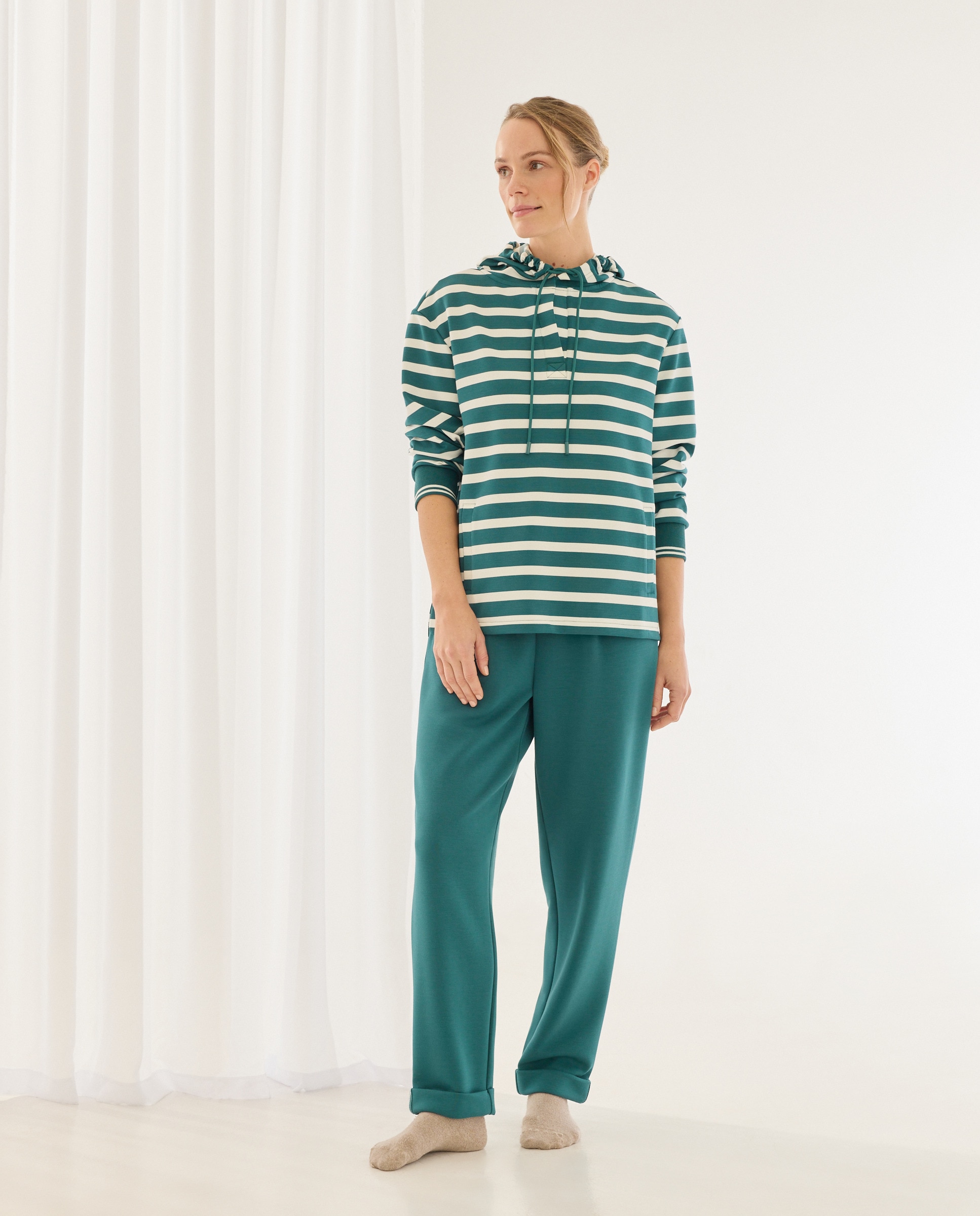 Sweatshirt às Riscas e com Capuz Verde-2