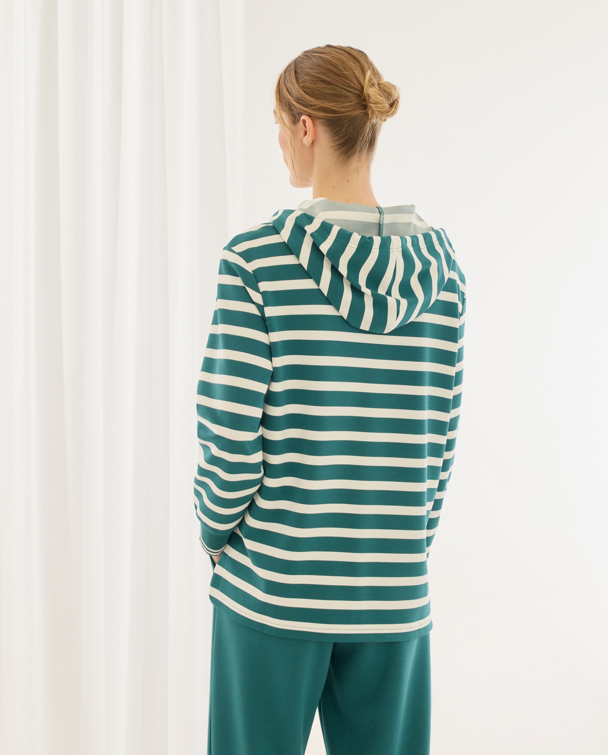 Sweatshirt às Riscas e com Capuz Verde-3