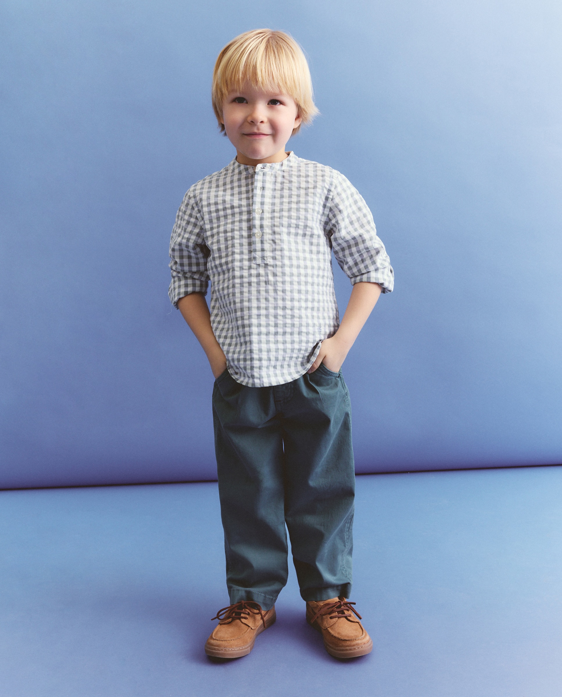 Imagem 0 de Camisa de Manga Comprida com Gola à Padre e Vichy