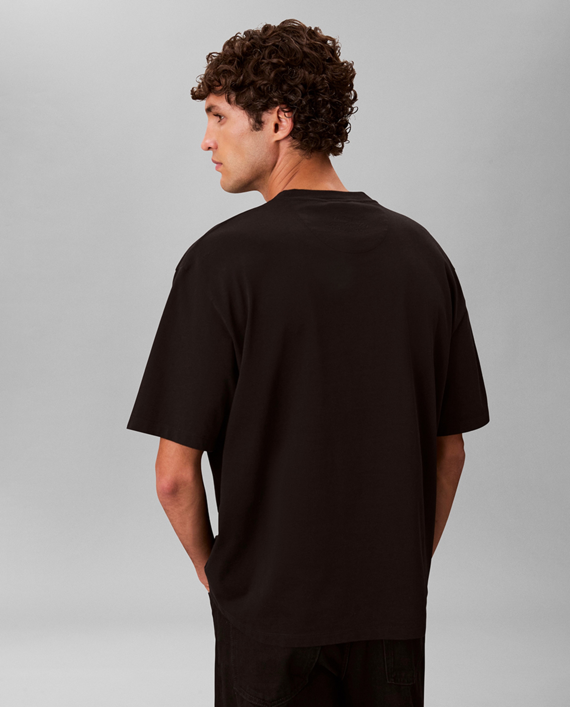 T-shirt Relaxed Preto-2