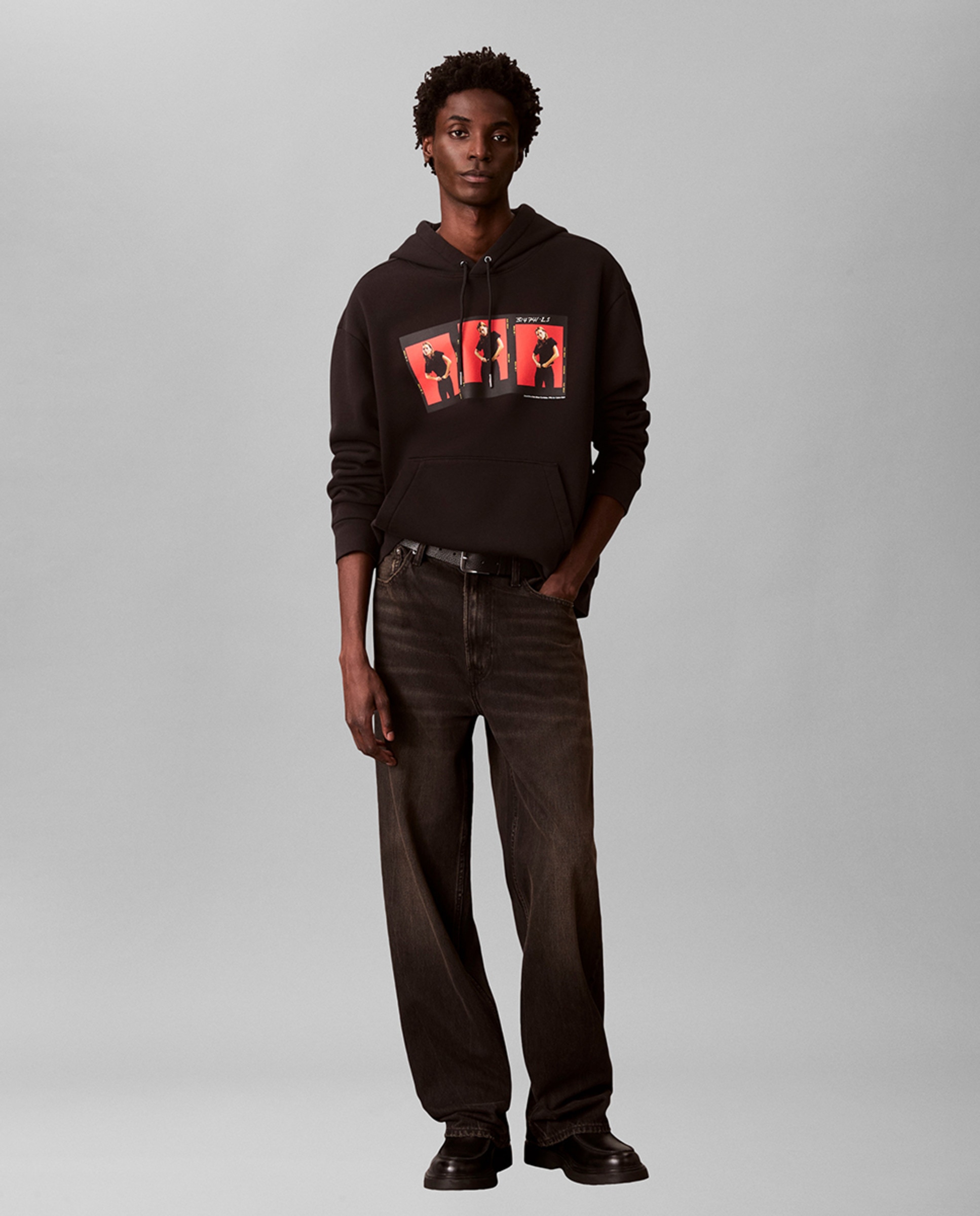Sweatshirt com capuz Preto-7