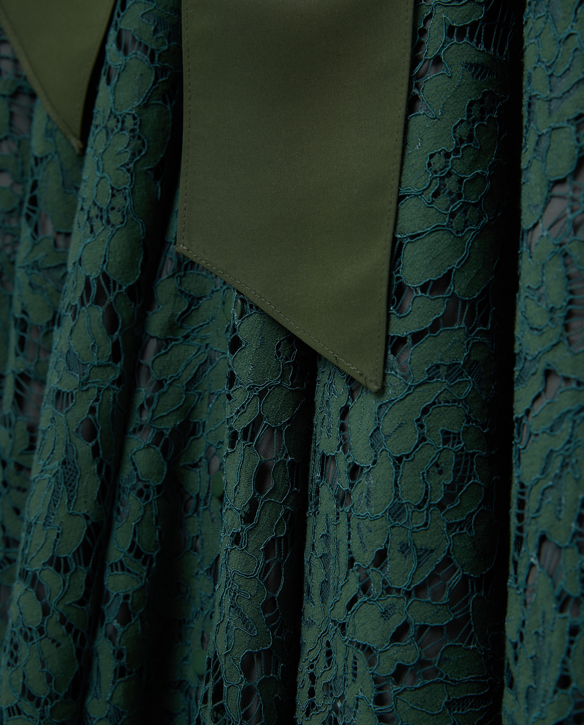 Vestido Camiseiro Midi com Renda 530 Verde Escuro-5