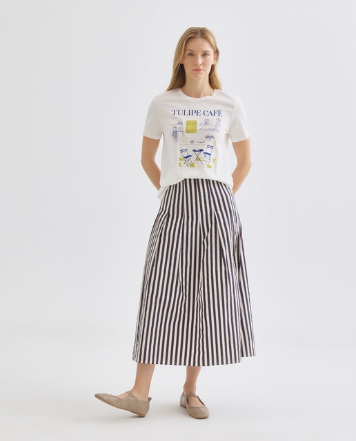 Imagen 0 de Falda de mujer con pliegues