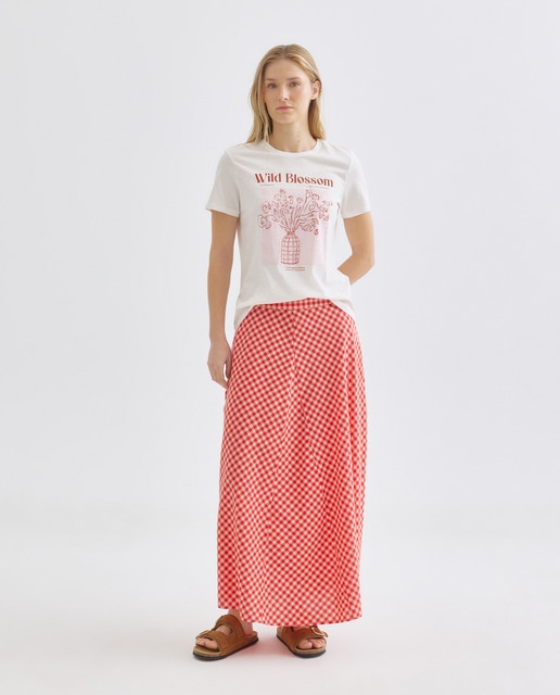 Imagen 0 de Falda de mujer con quillas de cuadros