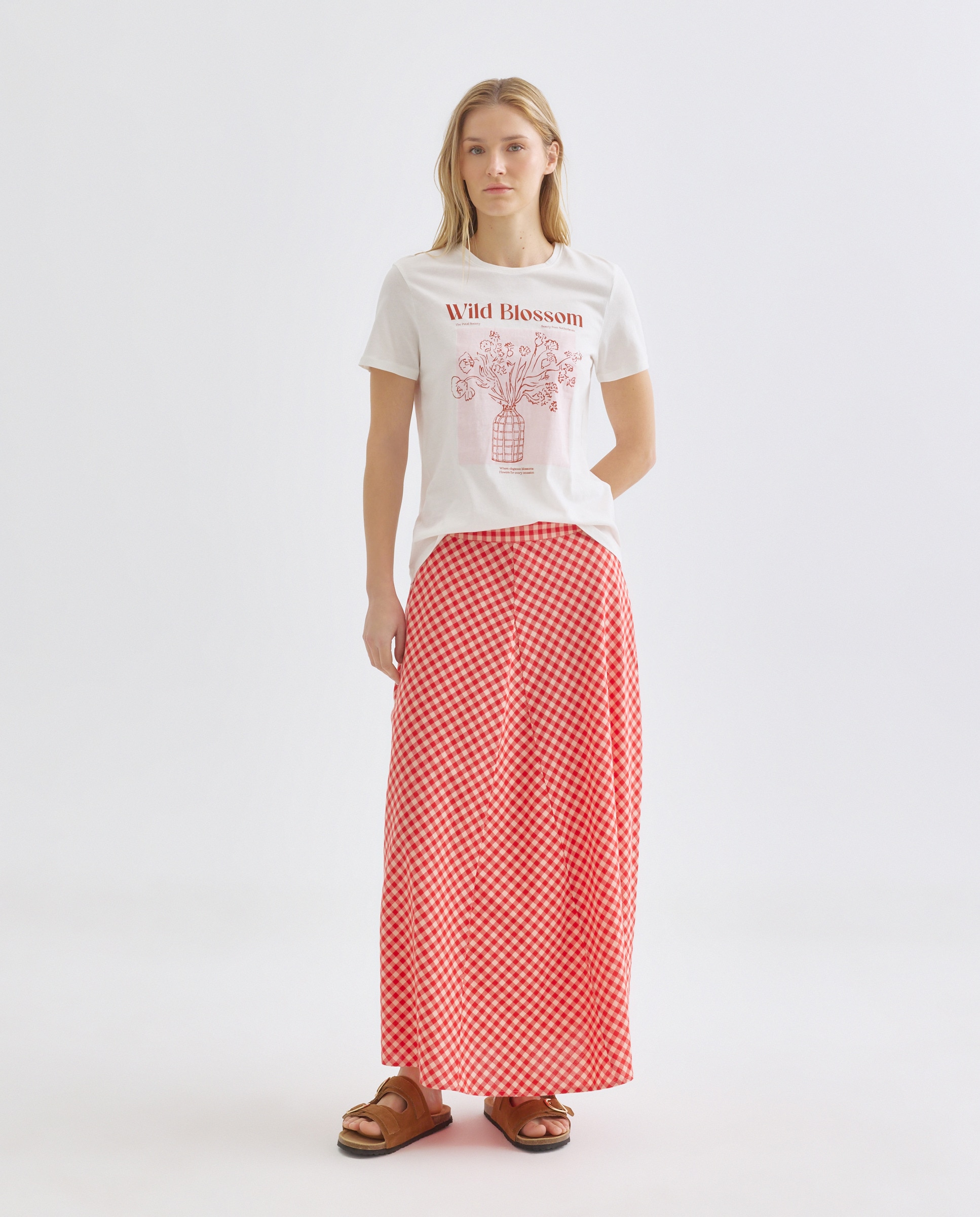 Imagen 0 de Falda de mujer con quillas de cuadros