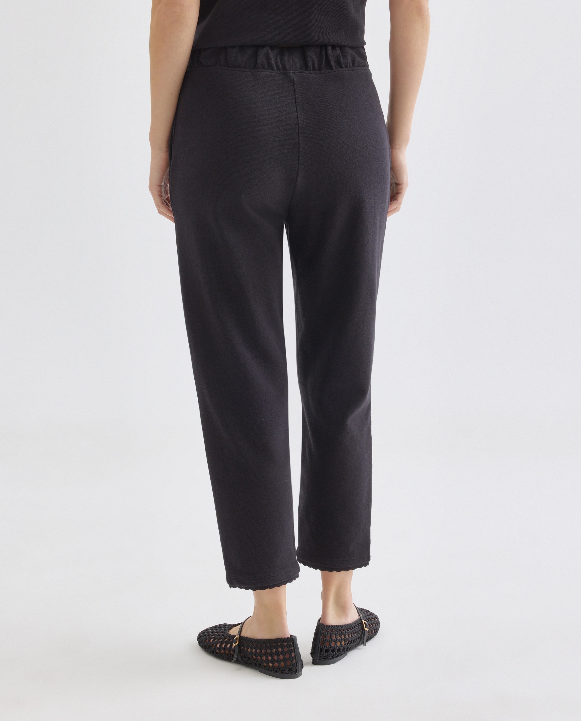 Pantalón de mujer de punto bajo ribete ondas Negro-3